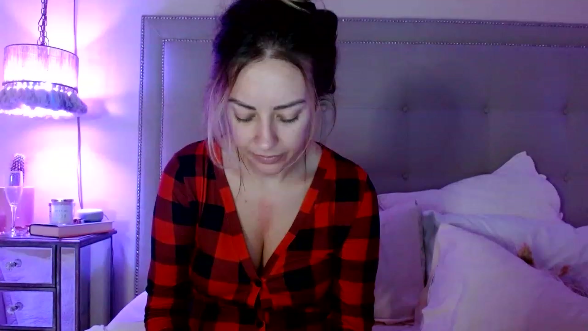 Gallery image thumbnail from DaniSendNudes's myfreecams stream on, 12/19/2022, 07:55 image 11 of 20