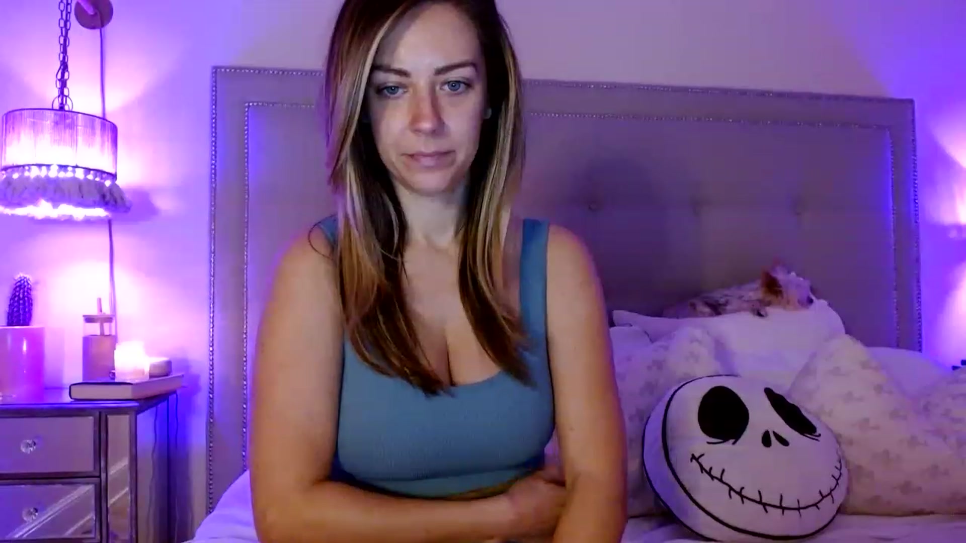 Gallery image thumbnail from DaniSendNudes's myfreecams stream on, 12/29/2022, 05:59 image 8 of 20