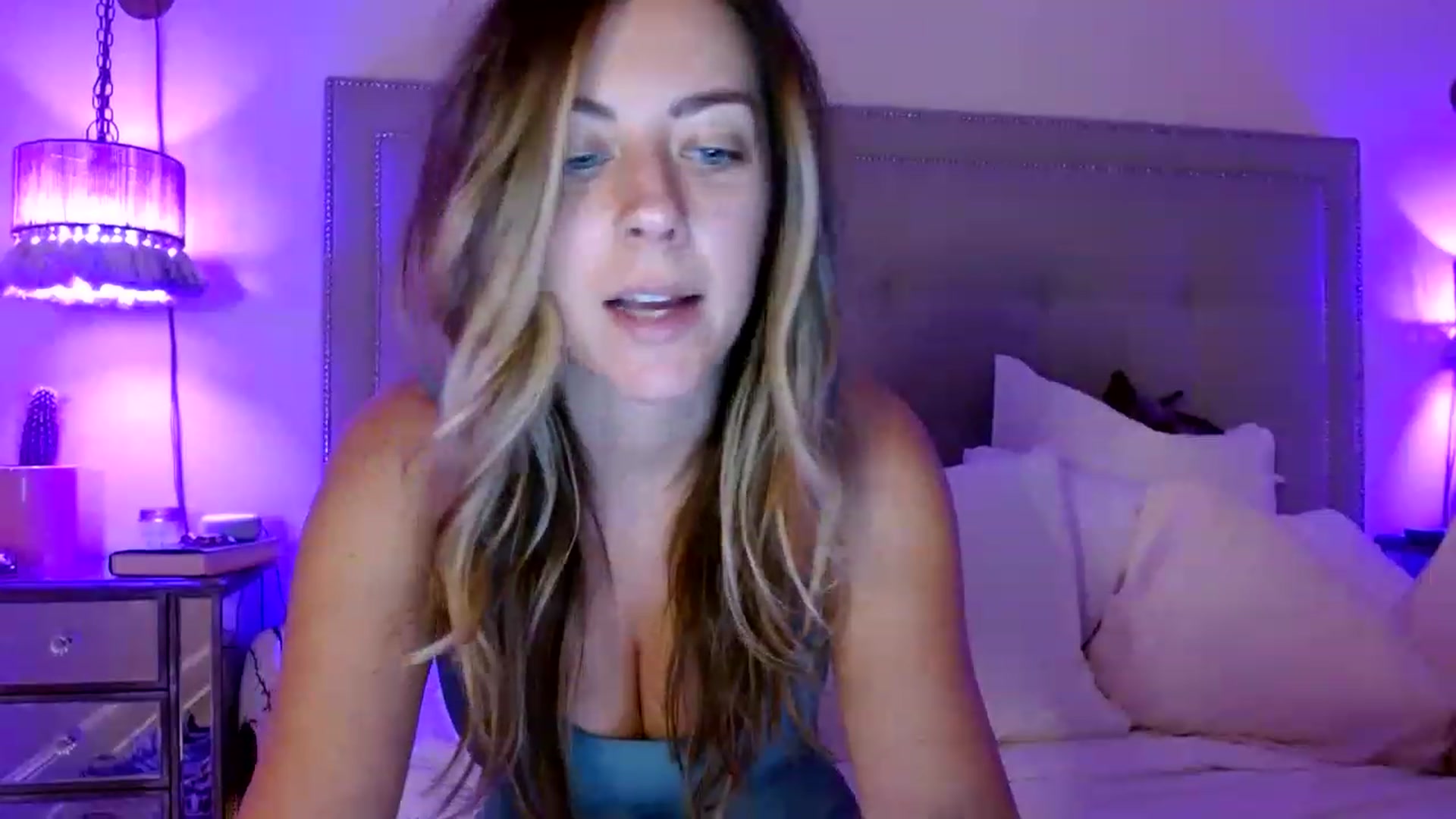 Gallery image thumbnail from DaniSendNudes's myfreecams stream on, 01/09/2023, 06:21 image 3 of 20