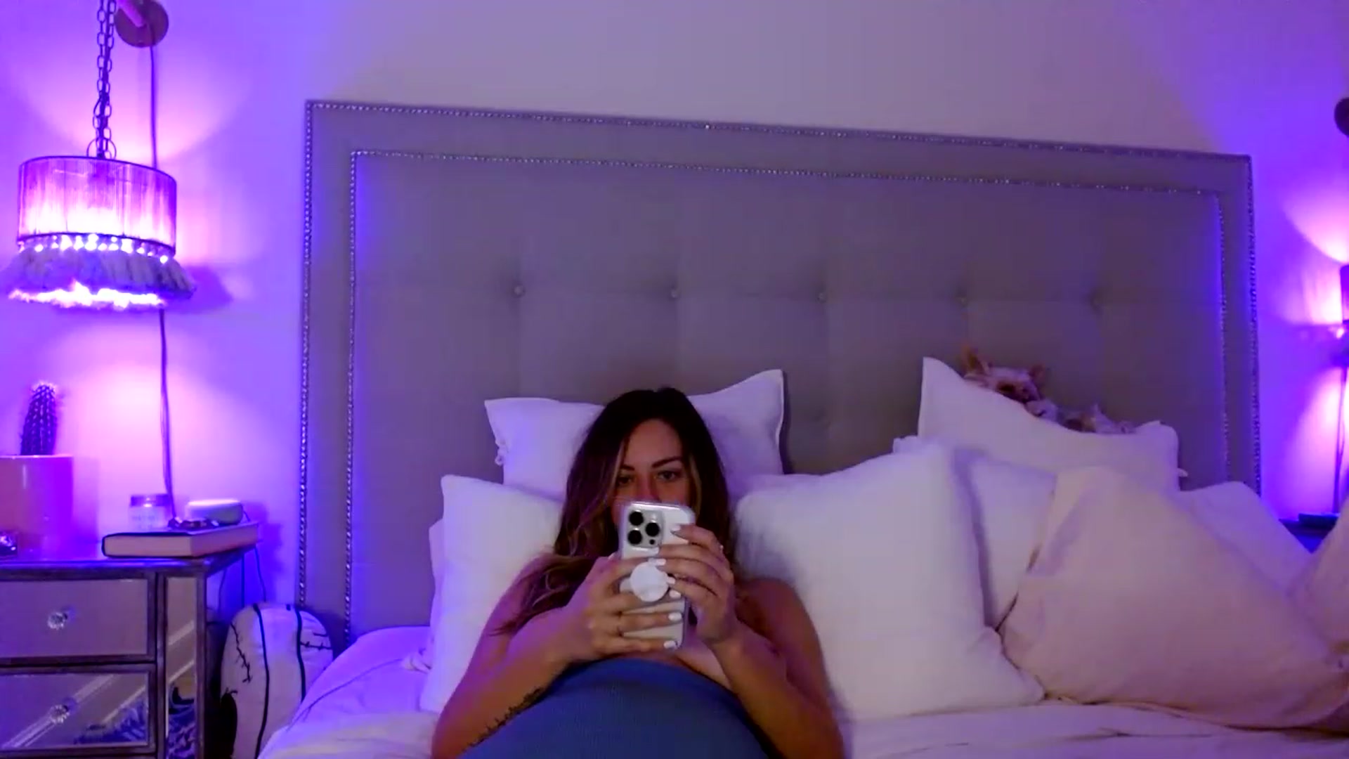Gallery image thumbnail from DaniSendNudes's myfreecams stream on, 01/09/2023, 06:21 image 11 of 20