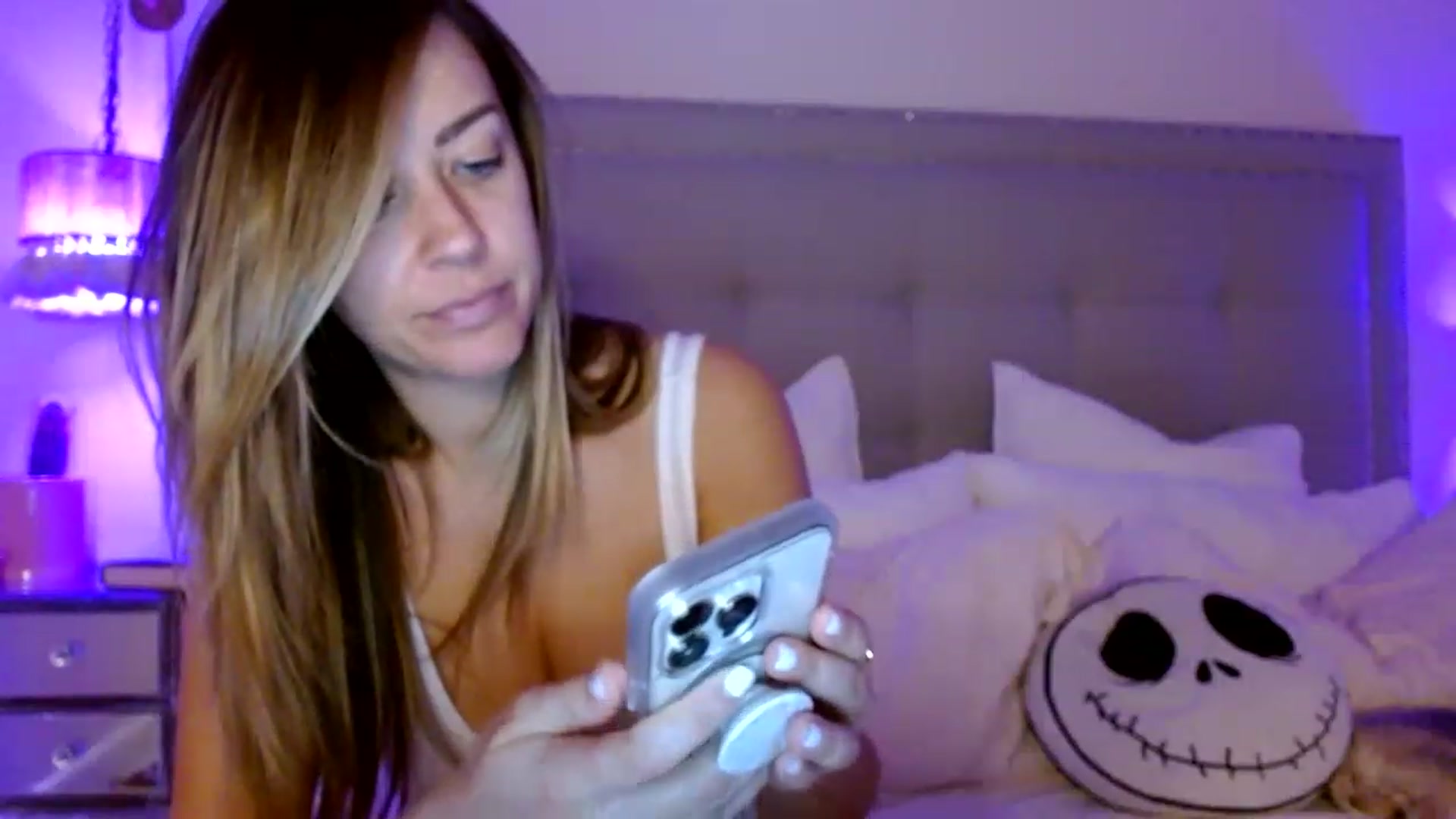 Gallery image thumbnail from DaniSendNudes's myfreecams stream on, 01/17/2023, 06:38 image 20 of 20