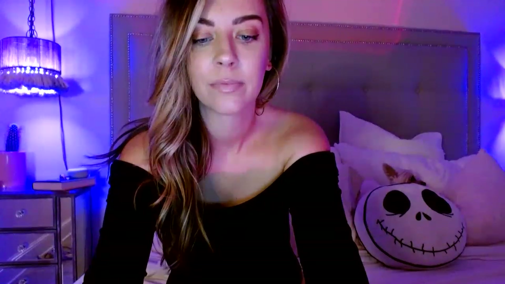 Gallery image thumbnail from DaniSendNudes's myfreecams stream on, 01/18/2023, 04:44 image 17 of 20