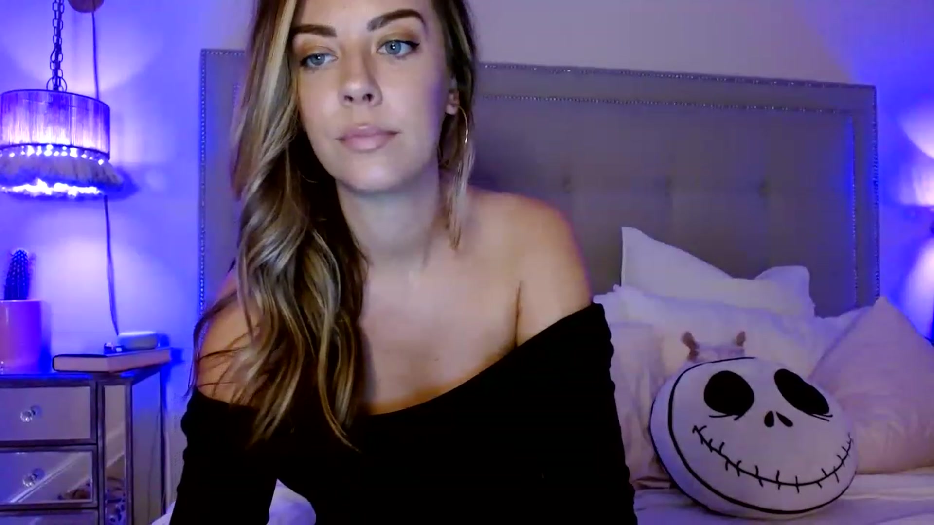 Gallery image thumbnail from DaniSendNudes's myfreecams stream on, 01/18/2023, 04:44 image 14 of 20