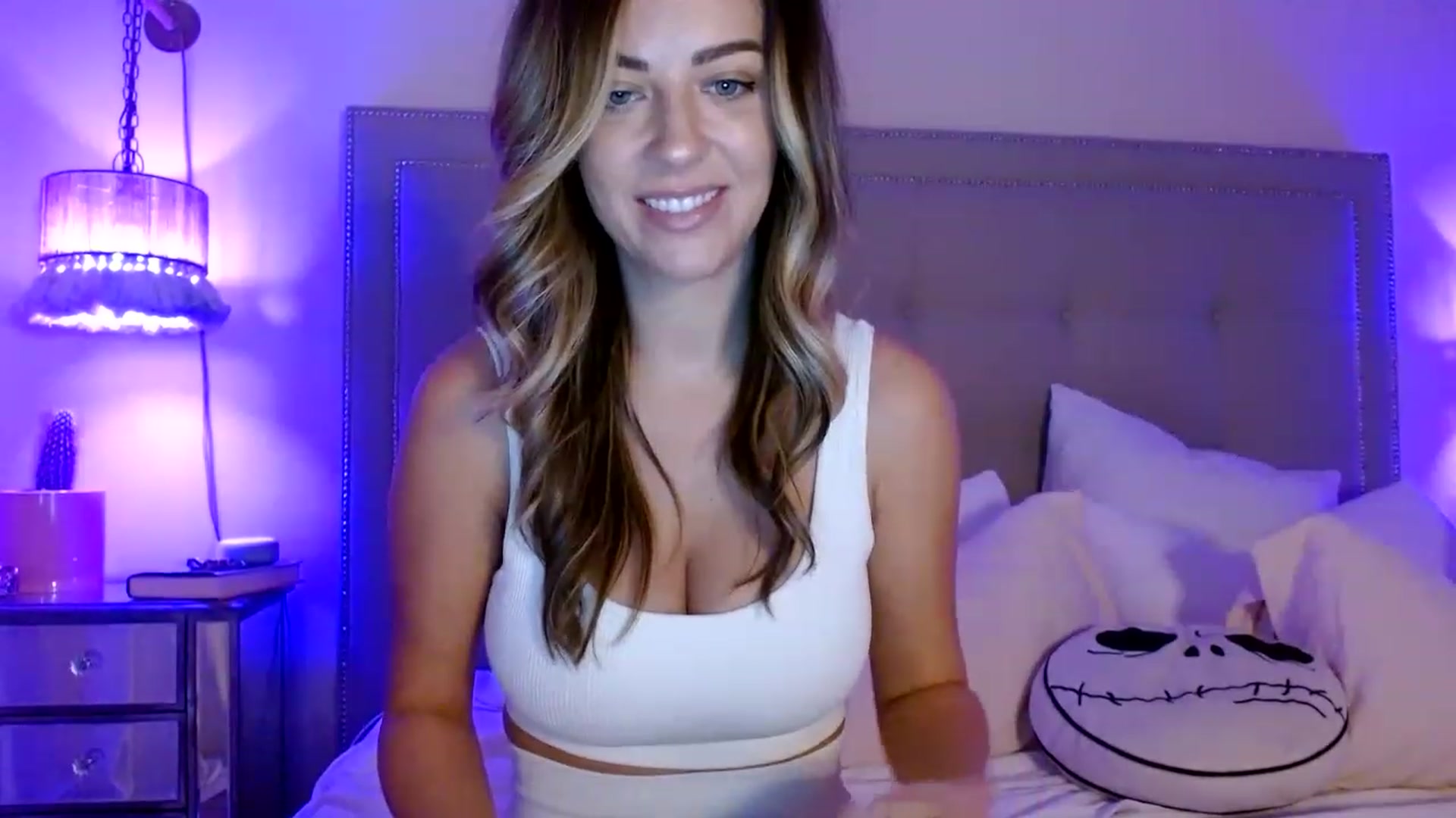 Gallery image thumbnail from DaniSendNudes's myfreecams stream on, 01/30/2023, 04:48 image 17 of 20