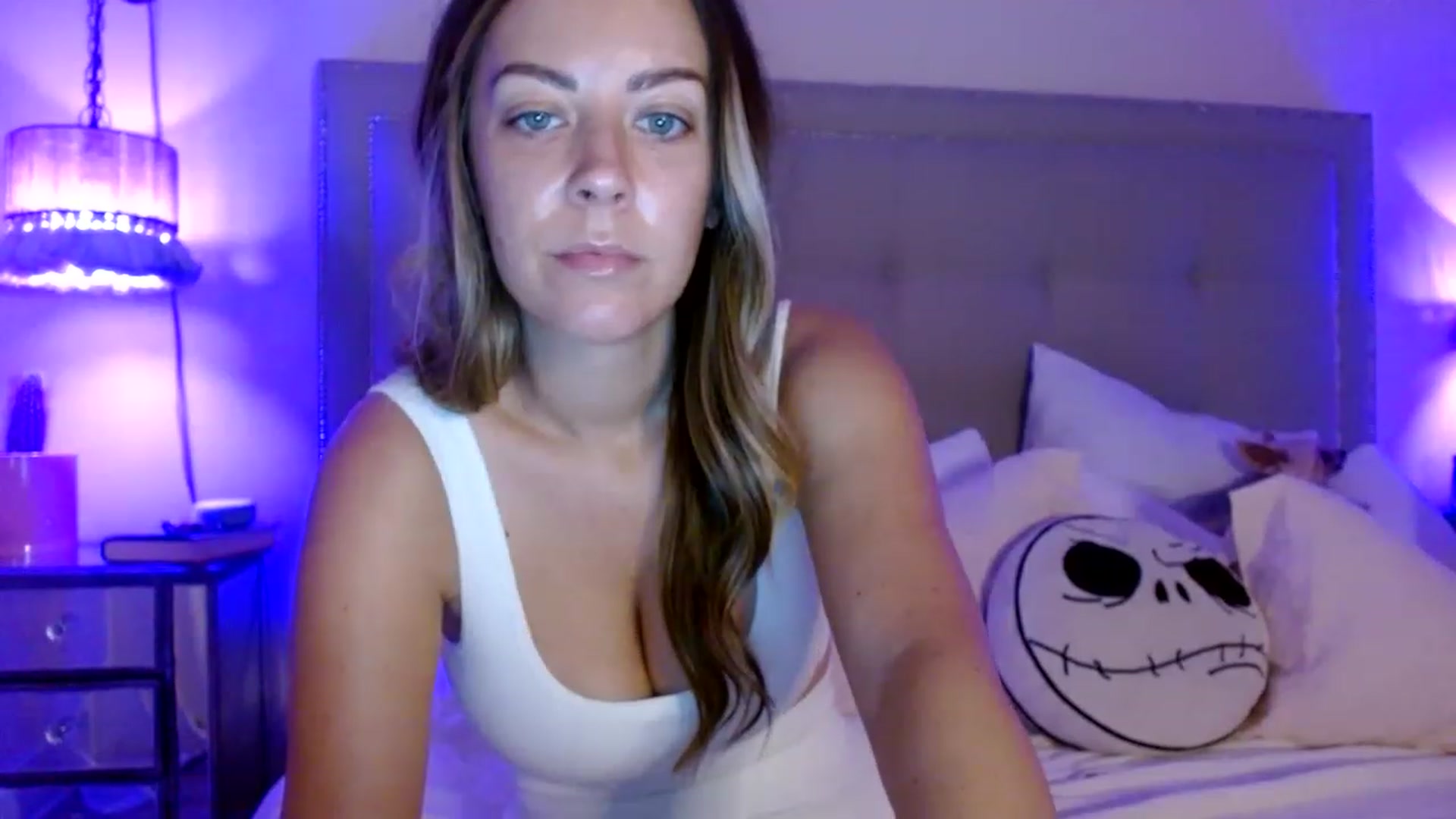 Gallery image thumbnail from DaniSendNudes's myfreecams stream on, 01/30/2023, 08:19 image 8 of 20