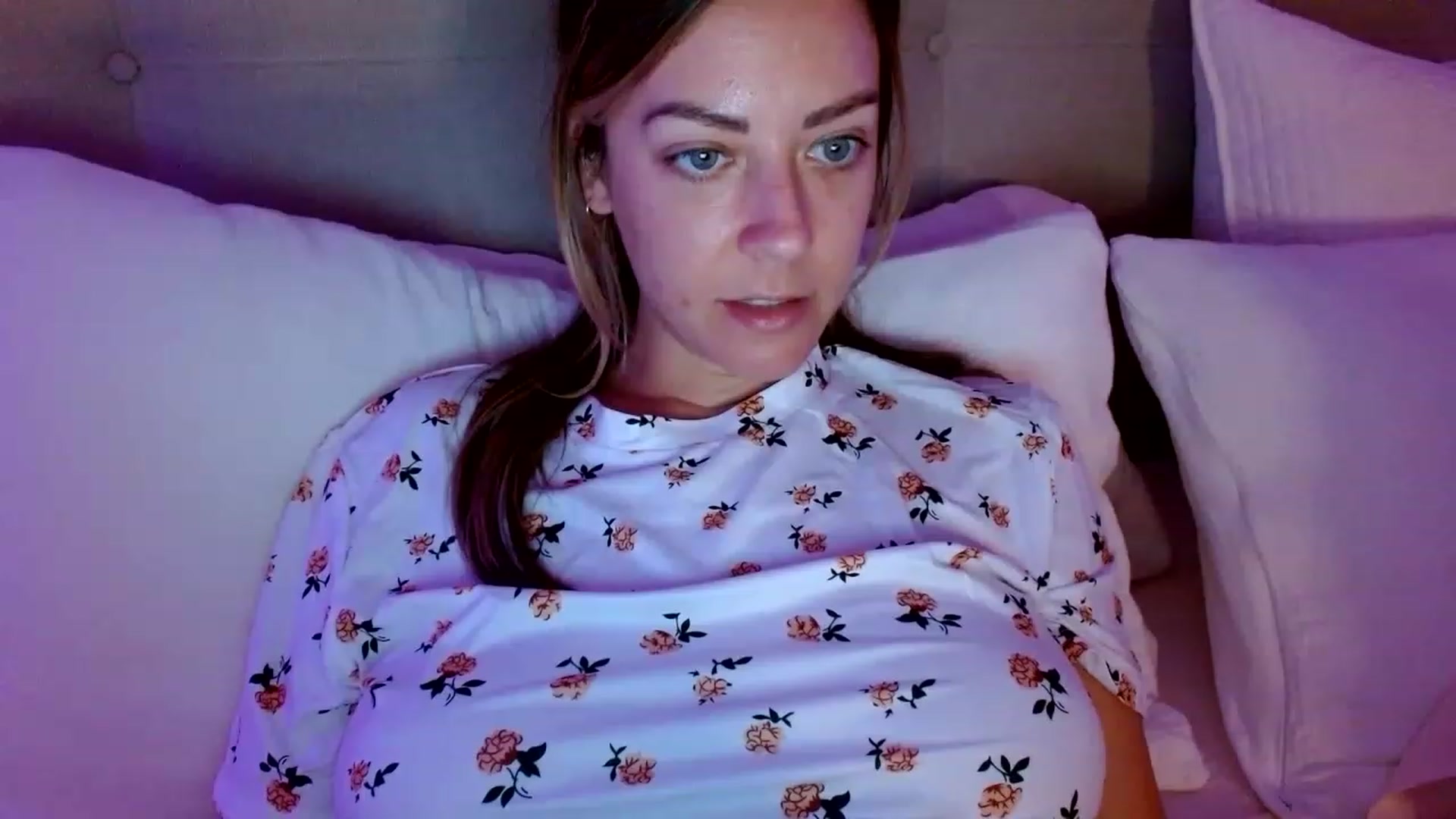 Gallery image thumbnail from DaniSendNudes's myfreecams stream on, 02/07/2023, 06:21 image 10 of 20
