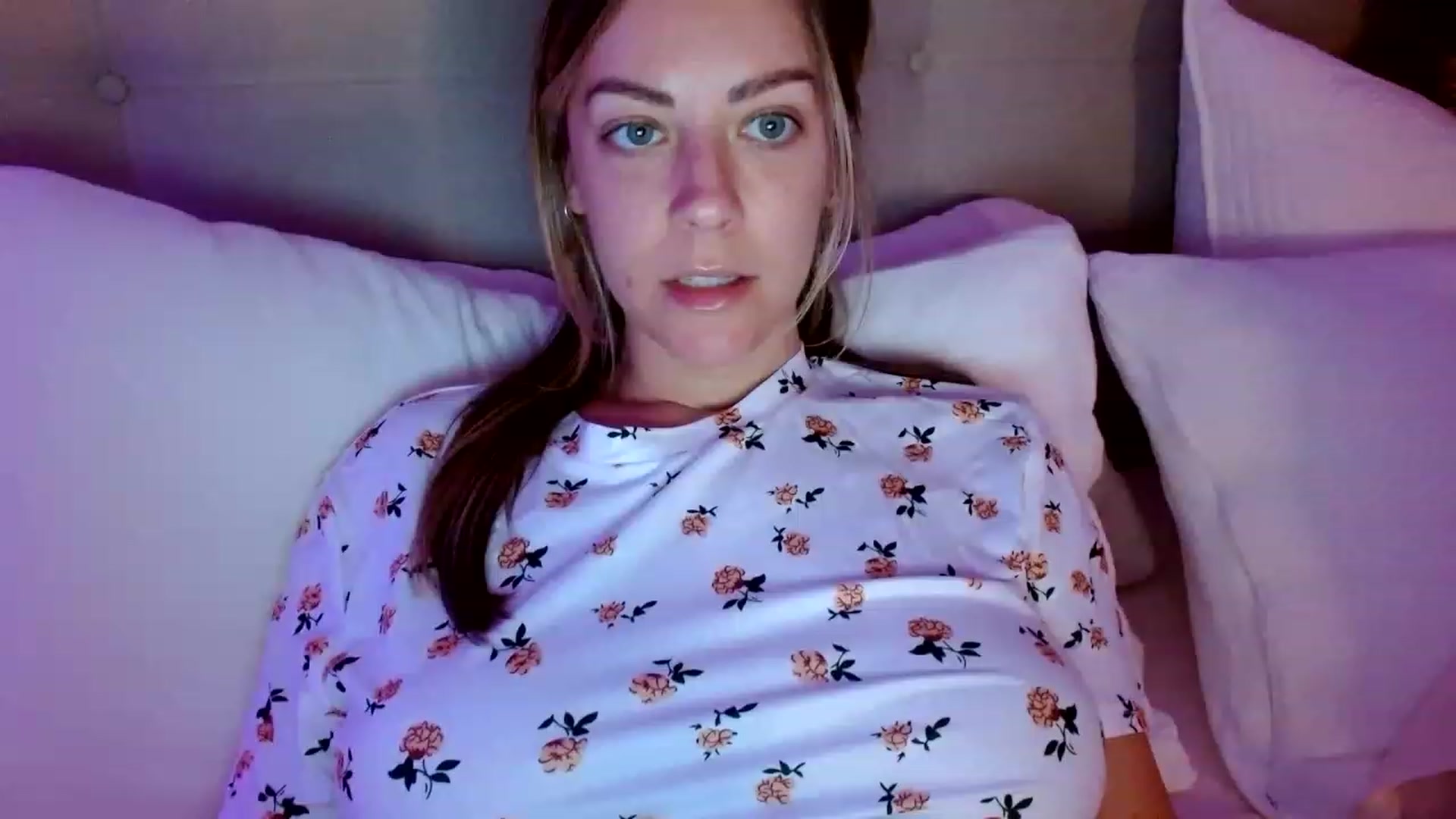 Gallery image thumbnail from DaniSendNudes's myfreecams stream on, 02/07/2023, 06:21 image 9 of 20