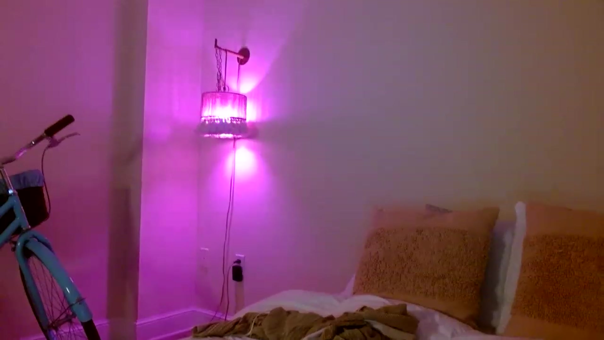 Gallery image thumbnail from DaniSendNudes's myfreecams stream on, 02/15/2023, 07:55 image 12 of 20