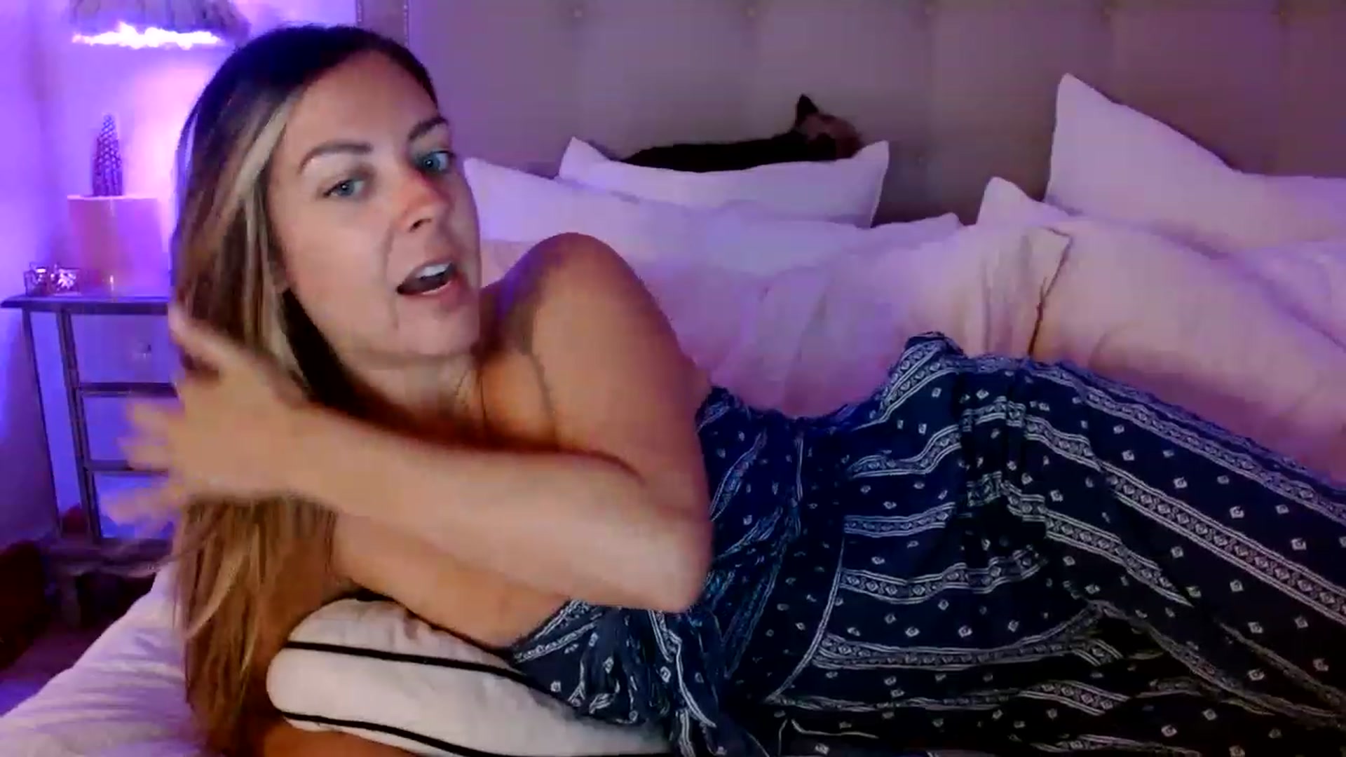 Gallery image thumbnail from DaniSendNudes's myfreecams stream on, 03/15/2023, 04:32 image 19 of 20