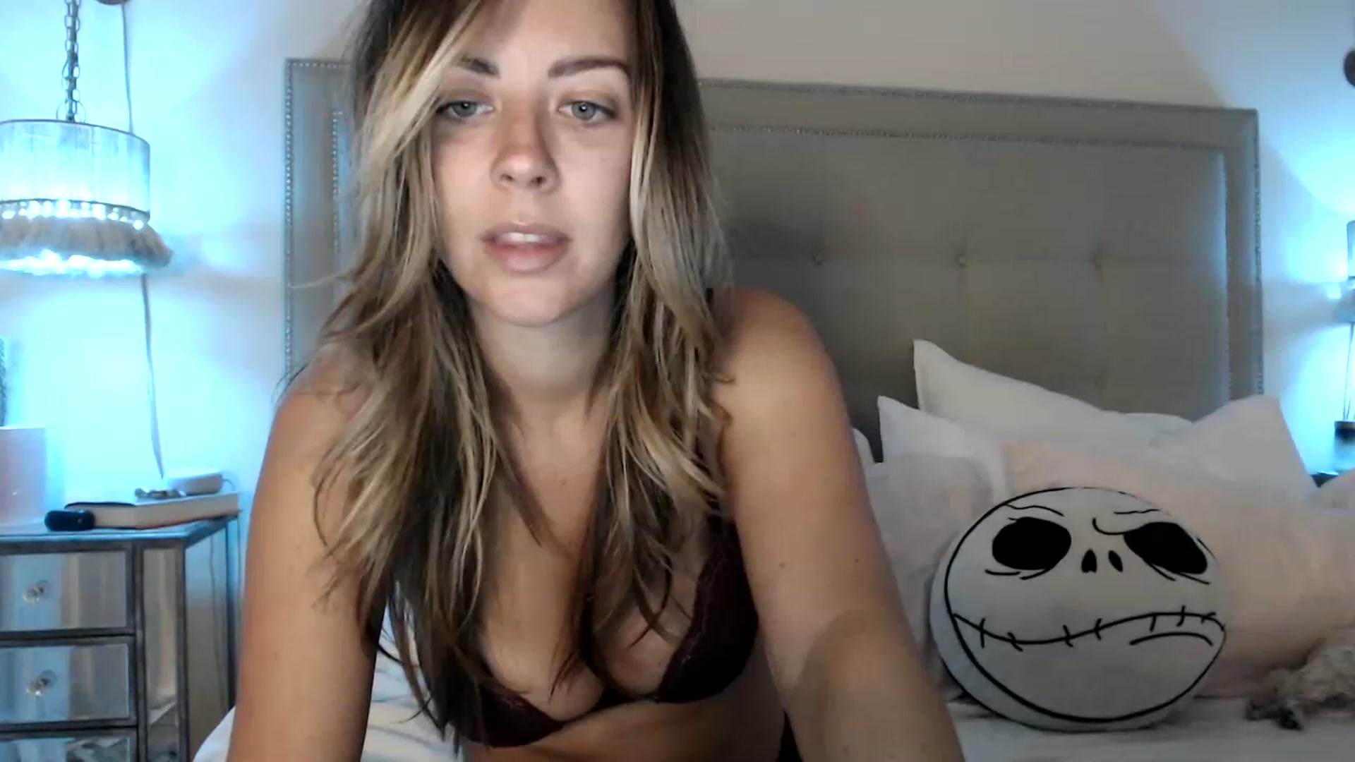 Gallery image thumbnail from DaniSendNudes's myfreecams stream on, 03/31/2023, 03:26 image 13 of 20