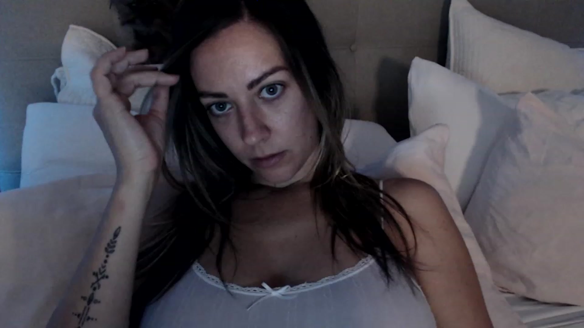 Gallery image thumbnail from DaniSendNudes's myfreecams stream on, 04/25/2023, 04:44 image 4 of 20