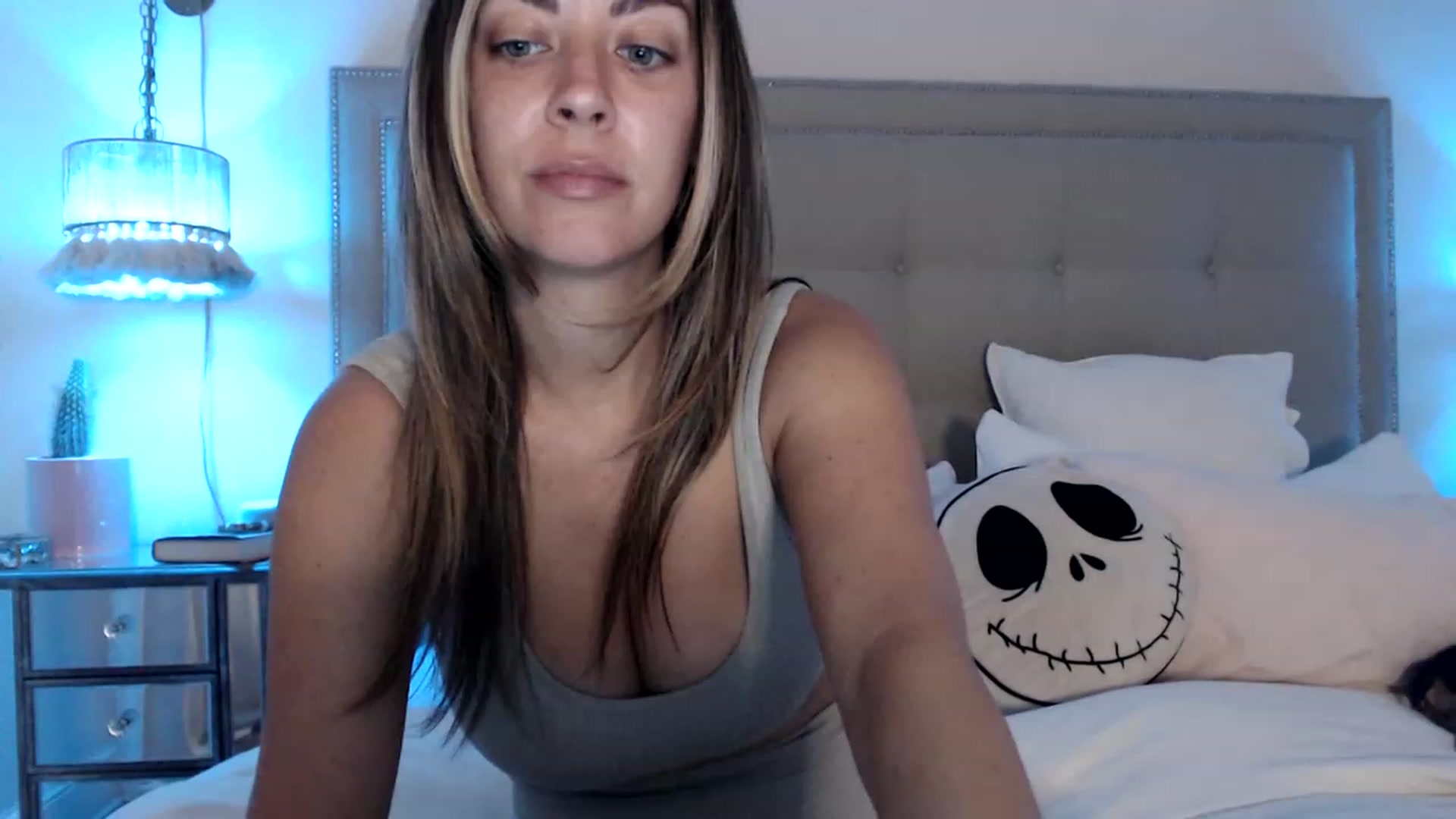 Gallery image thumbnail from DaniSendNudes's myfreecams stream on, 04/26/2023, 03:15 image 14 of 20