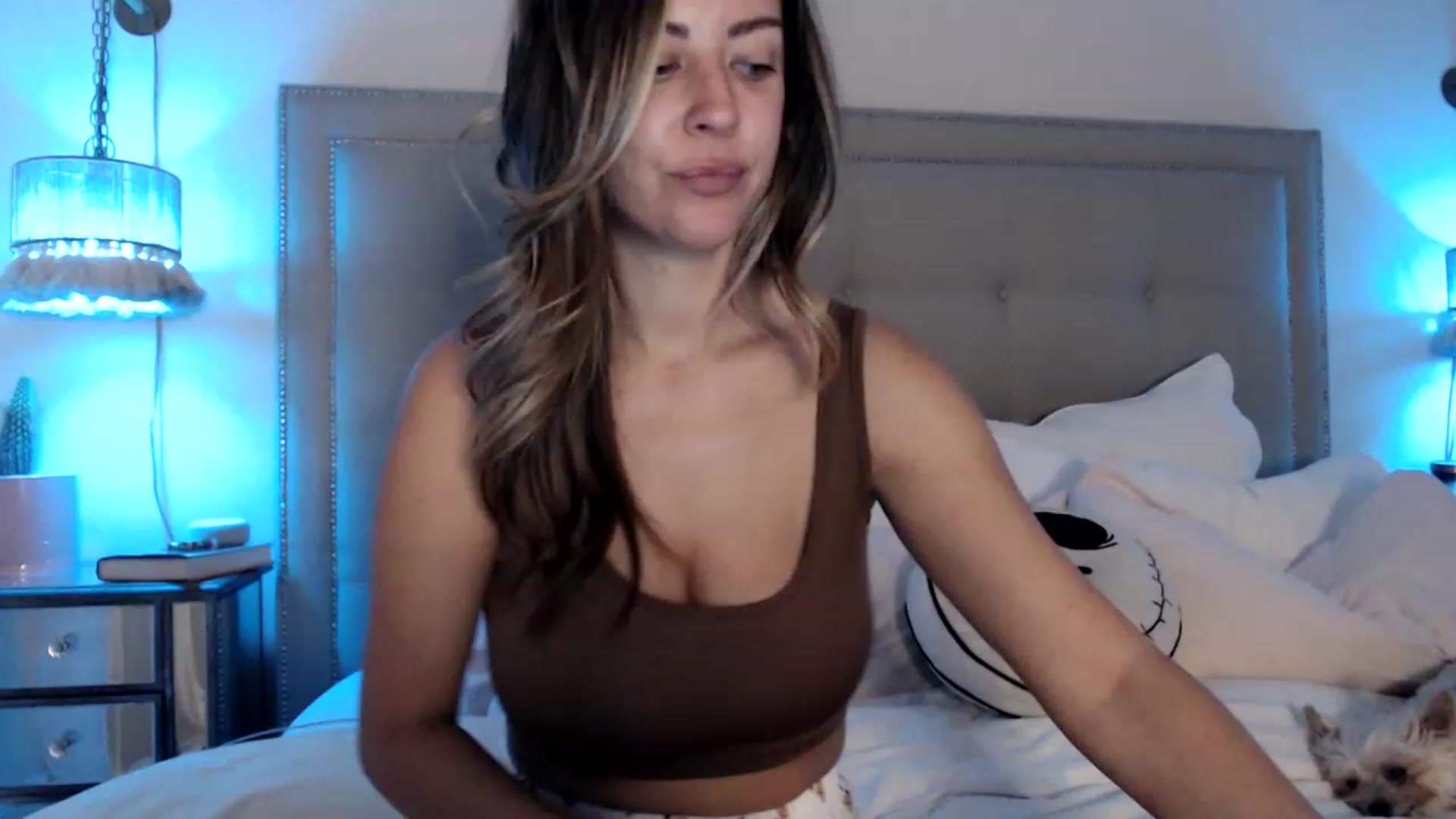 Gallery image thumbnail from DaniSendNudes's myfreecams stream on, 04/28/2023, 03:22 image 18 of 20