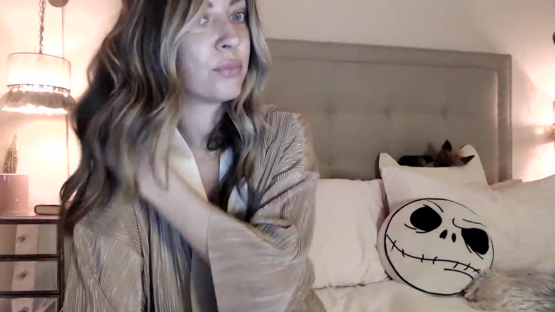 Gallery image thumbnail from DaniSendNudes's myfreecams stream on, 05/31/2023, 02:01 image 18 of 20