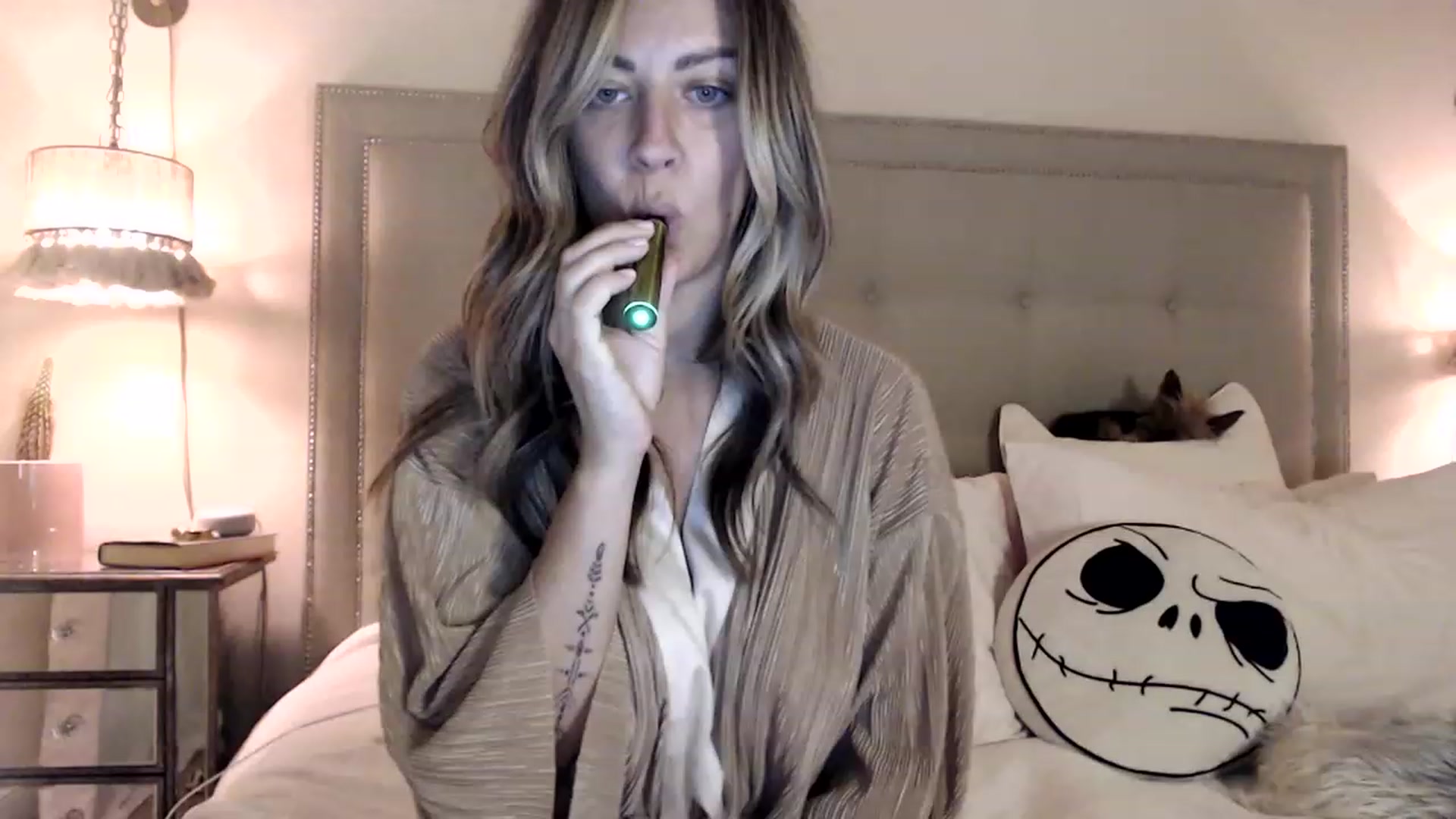 Gallery image thumbnail from DaniSendNudes's myfreecams stream on, 05/31/2023, 02:01 image 15 of 20