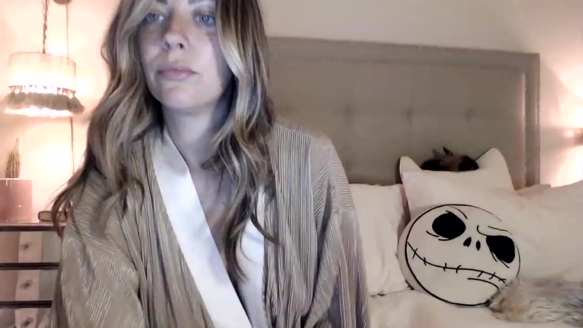 Gallery image thumbnail from DaniSendNudes's myfreecams stream on, 05/31/2023, 02:01 image 16 of 20