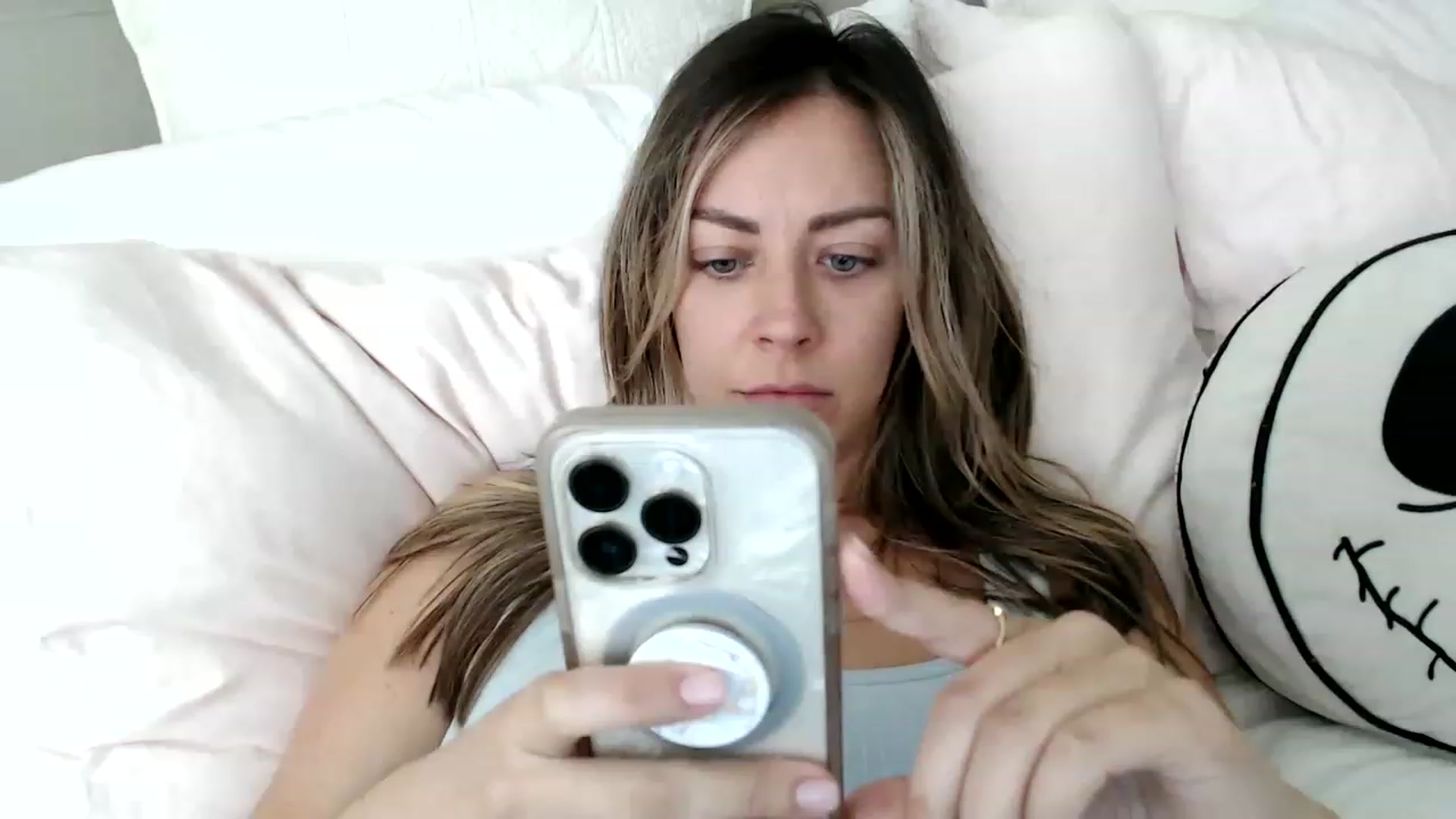 Gallery image thumbnail from DaniSendNudes's myfreecams stream on, 05/31/2023, 18:38 image 20 of 20