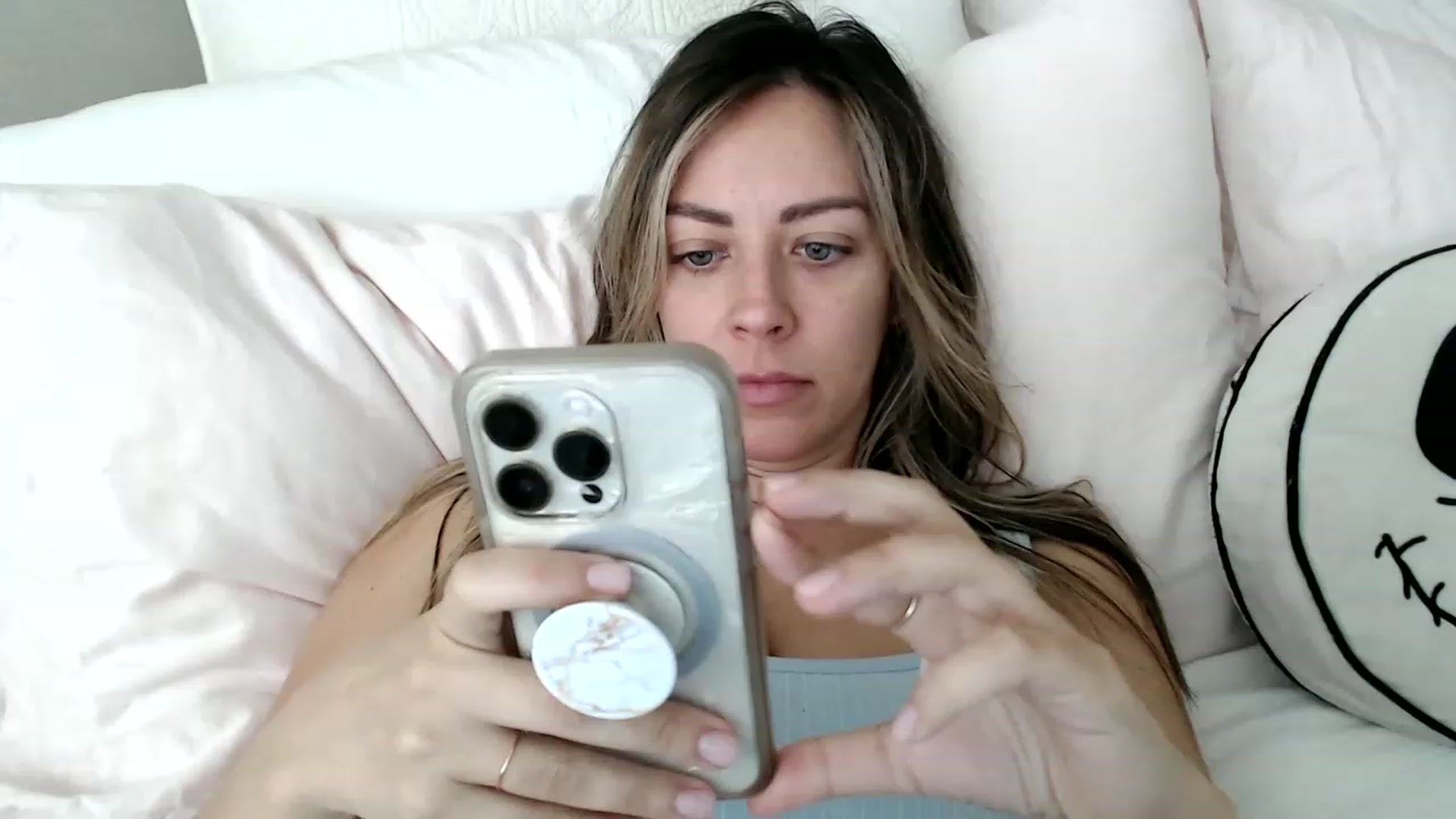 Gallery image thumbnail from DaniSendNudes's myfreecams stream on, 05/31/2023, 18:38 image 7 of 20