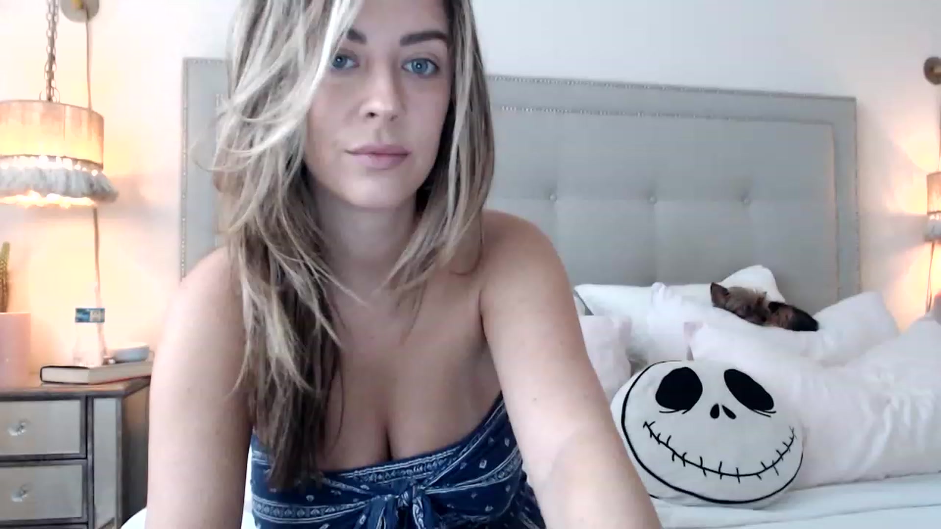 Gallery image thumbnail from DaniSendNudes's myfreecams stream on, 06/03/2023, 23:45 image 3 of 20
