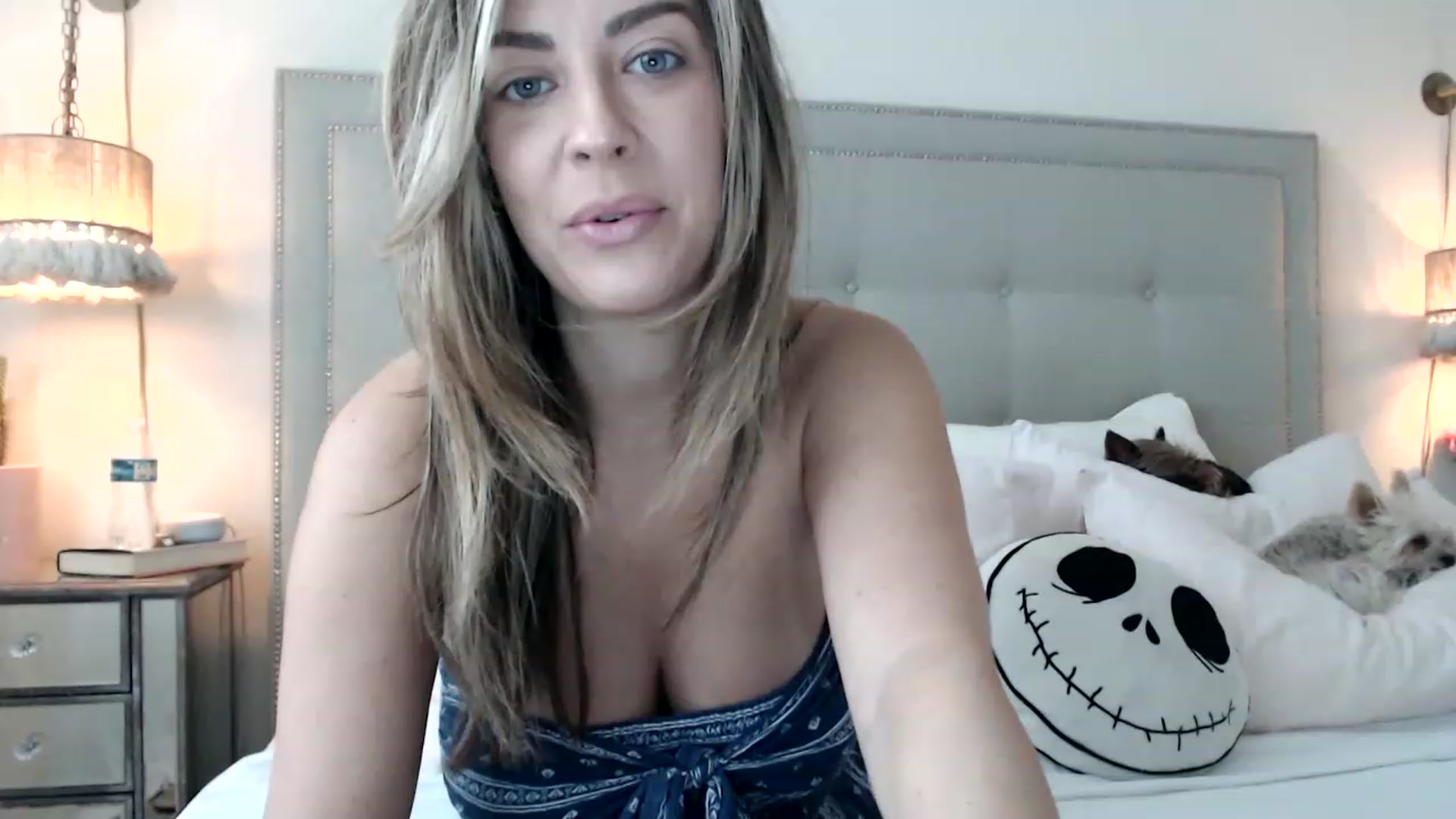Gallery image thumbnail from DaniSendNudes's myfreecams stream on, 06/03/2023, 23:45 image 5 of 20