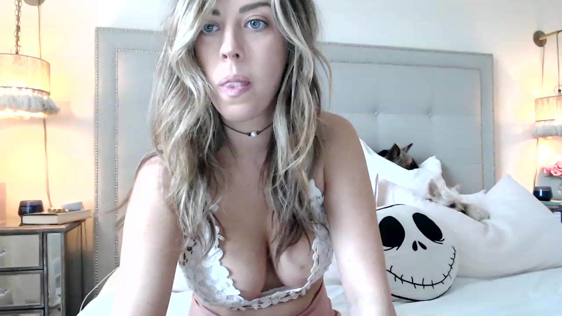 Gallery image thumbnail from DaniSendNudes's myfreecams stream on, 06/12/2023, 23:56 image 1 of 20