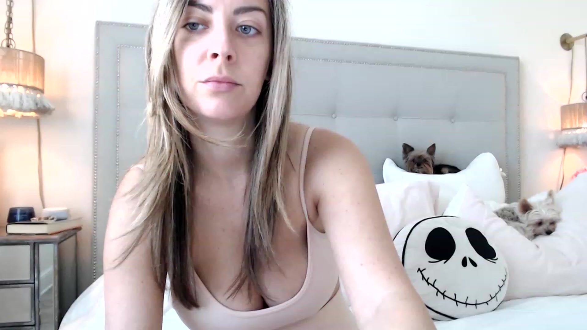 Gallery image thumbnail from DaniSendNudes's myfreecams stream on, 06/27/2023, 21:49 image 4 of 20