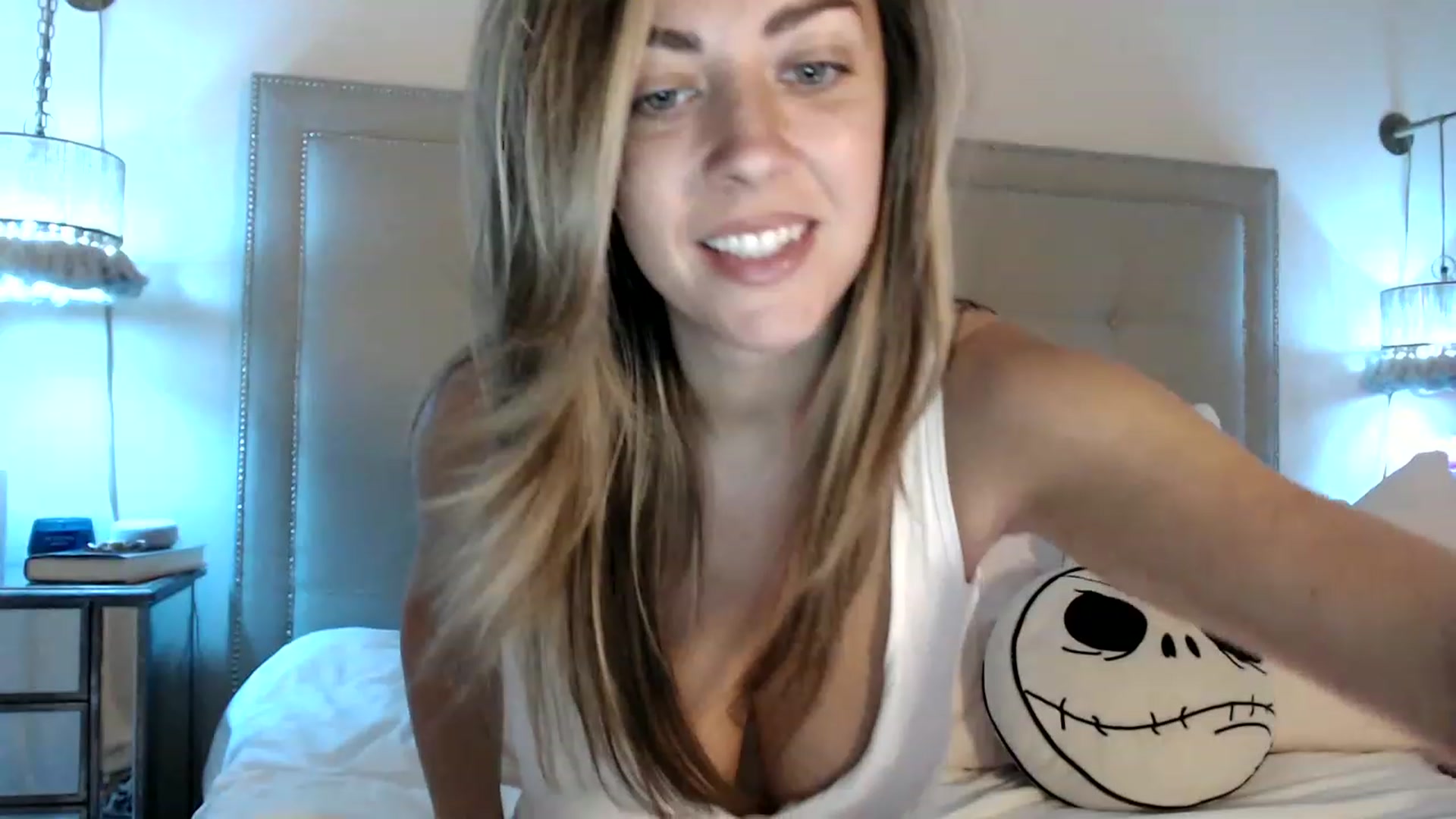 Gallery image thumbnail from DaniSendNudes's myfreecams stream on, 06/29/2023, 01:12 image 12 of 20