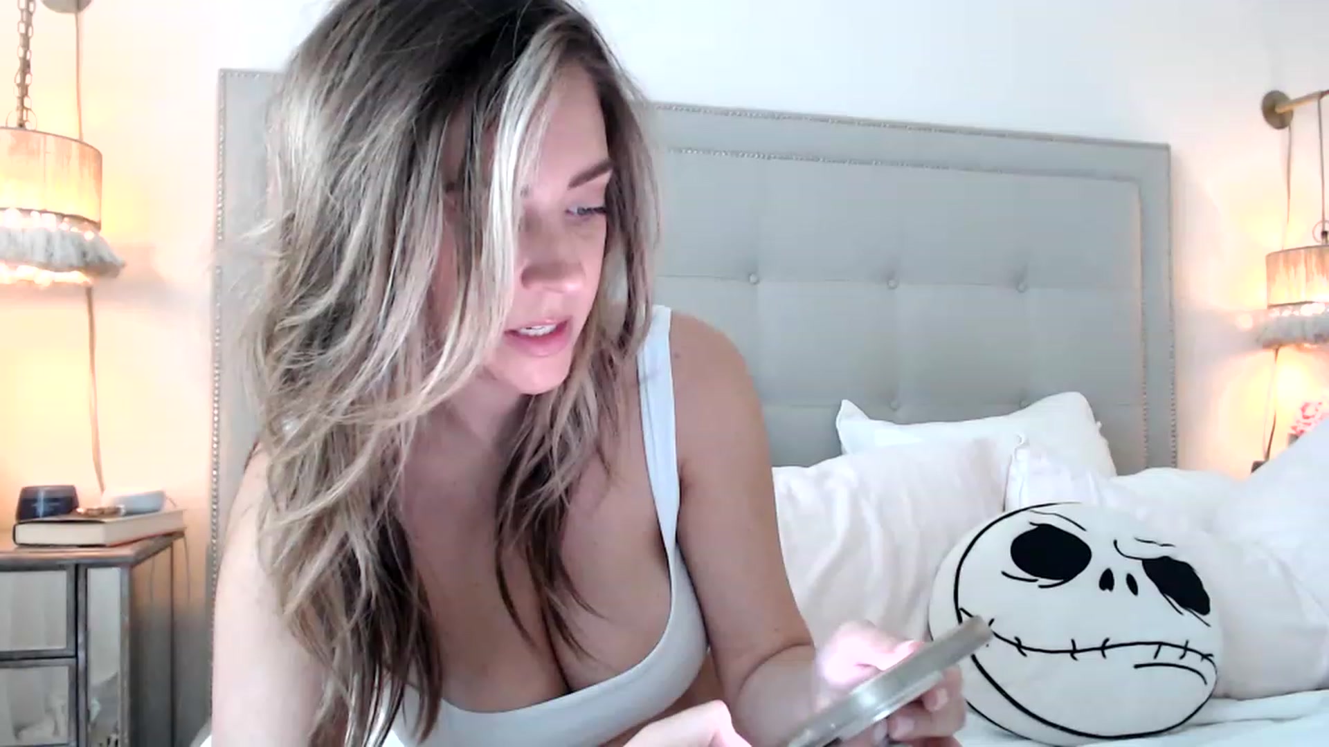 Gallery image thumbnail from DaniSendNudes's myfreecams stream on, 07/03/2023, 22:34 image 9 of 20