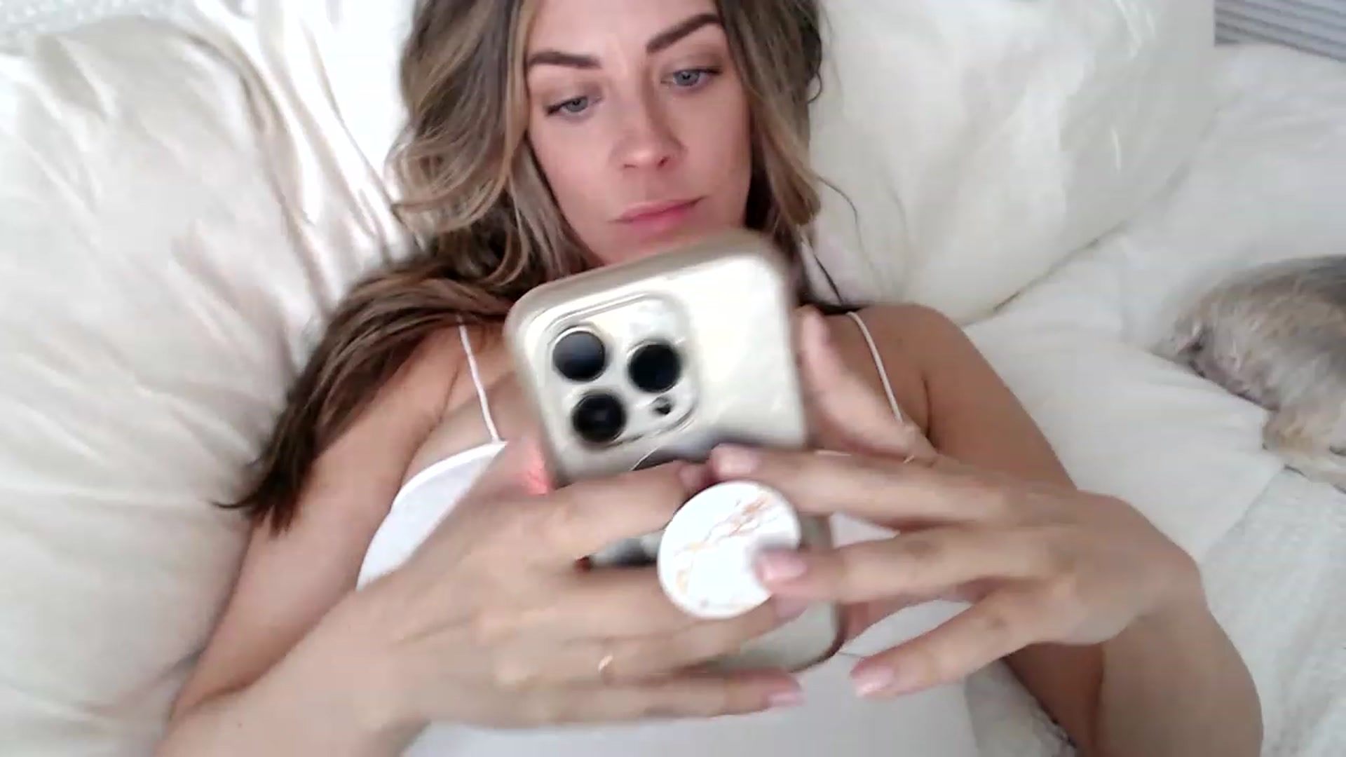 Gallery image thumbnail from DaniSendNudes's myfreecams stream on, 07/12/2023, 22:06 image 14 of 20