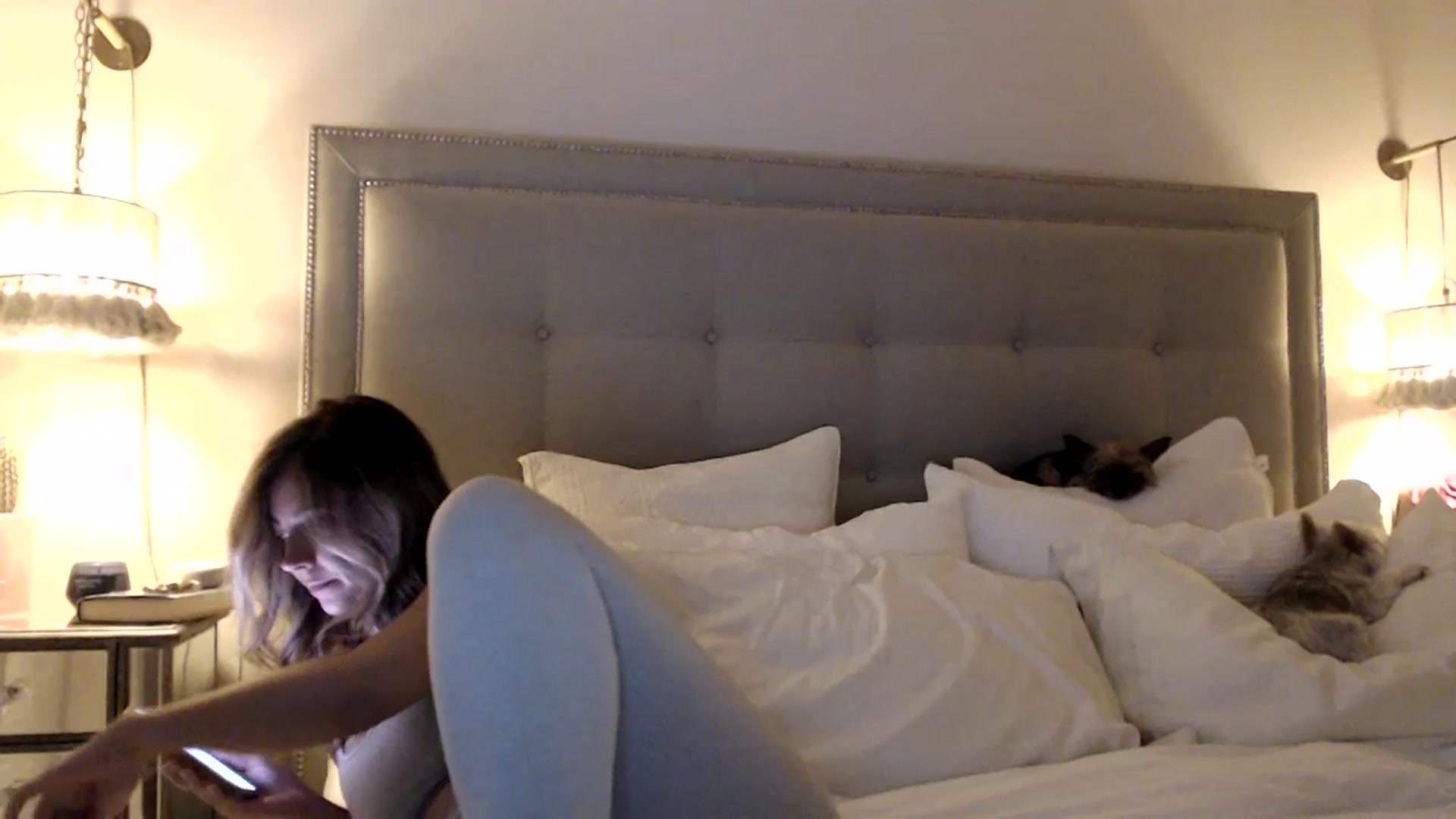 Gallery image thumbnail from DaniSendNudes's myfreecams stream on, 07/14/2023, 24:07 image 17 of 20