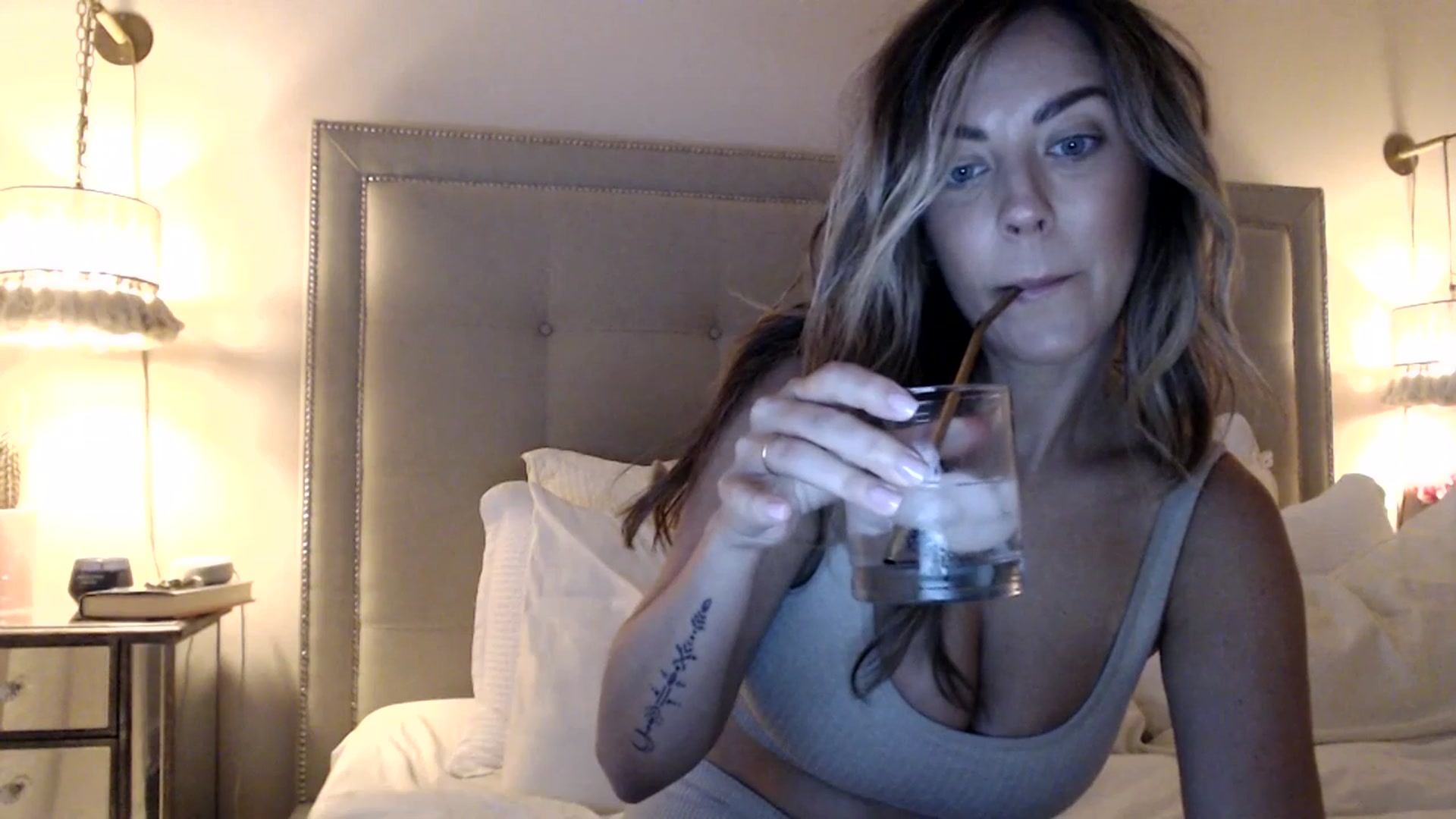 Gallery image thumbnail from DaniSendNudes's myfreecams stream on, 07/14/2023, 24:07 image 15 of 20