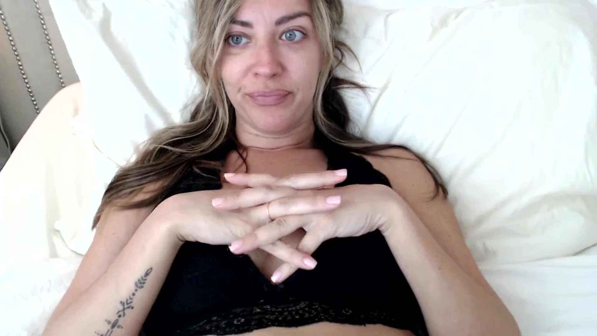 Gallery image thumbnail from DaniSendNudes's myfreecams stream on, 07/14/2023, 21:47 image 20 of 20