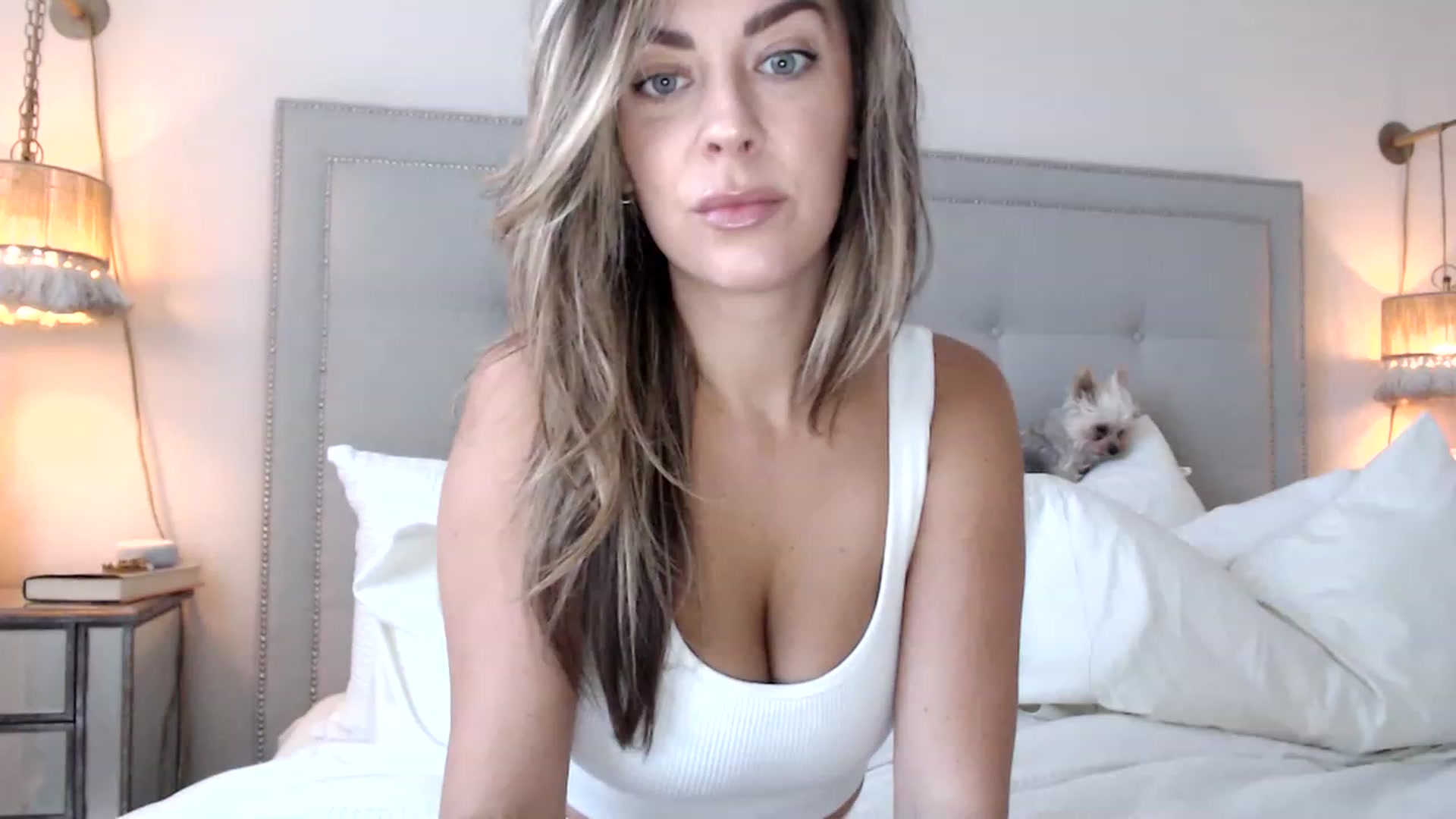 Gallery image thumbnail from DaniSendNudes's myfreecams stream on, 08/14/2023, 23:20 image 6 of 20