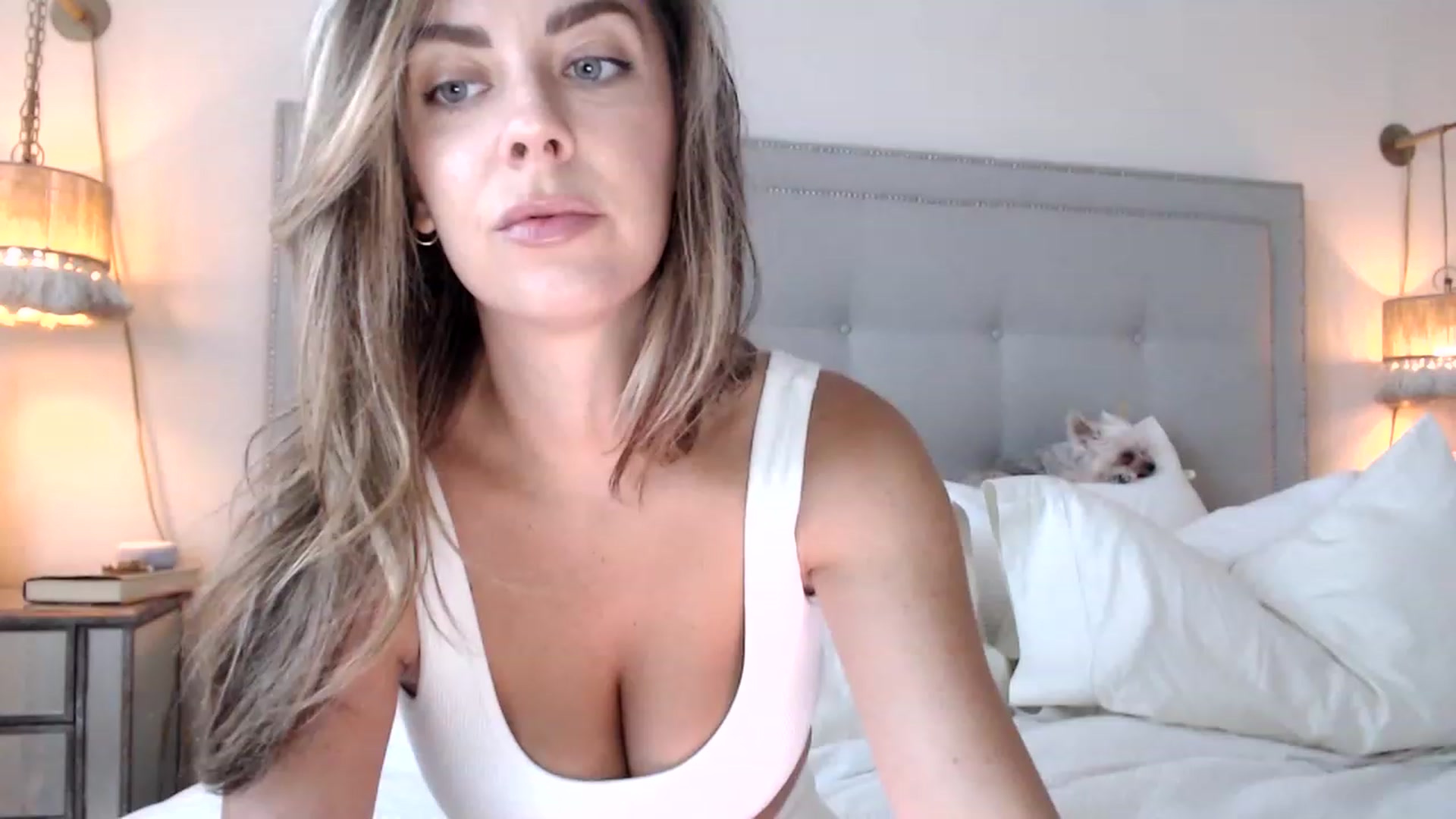 Gallery image thumbnail from DaniSendNudes's myfreecams stream on, 08/14/2023, 23:20 image 7 of 20