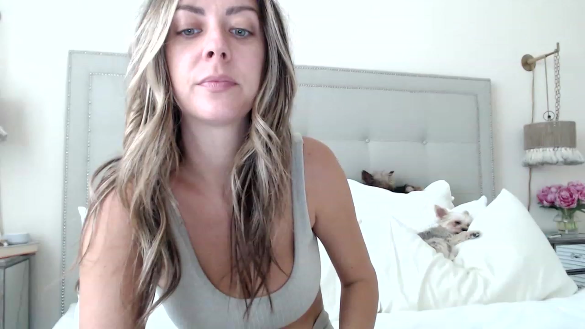 Gallery image thumbnail from DaniSendNudes's myfreecams stream on, 08/22/2023, 20:19 image 5 of 20