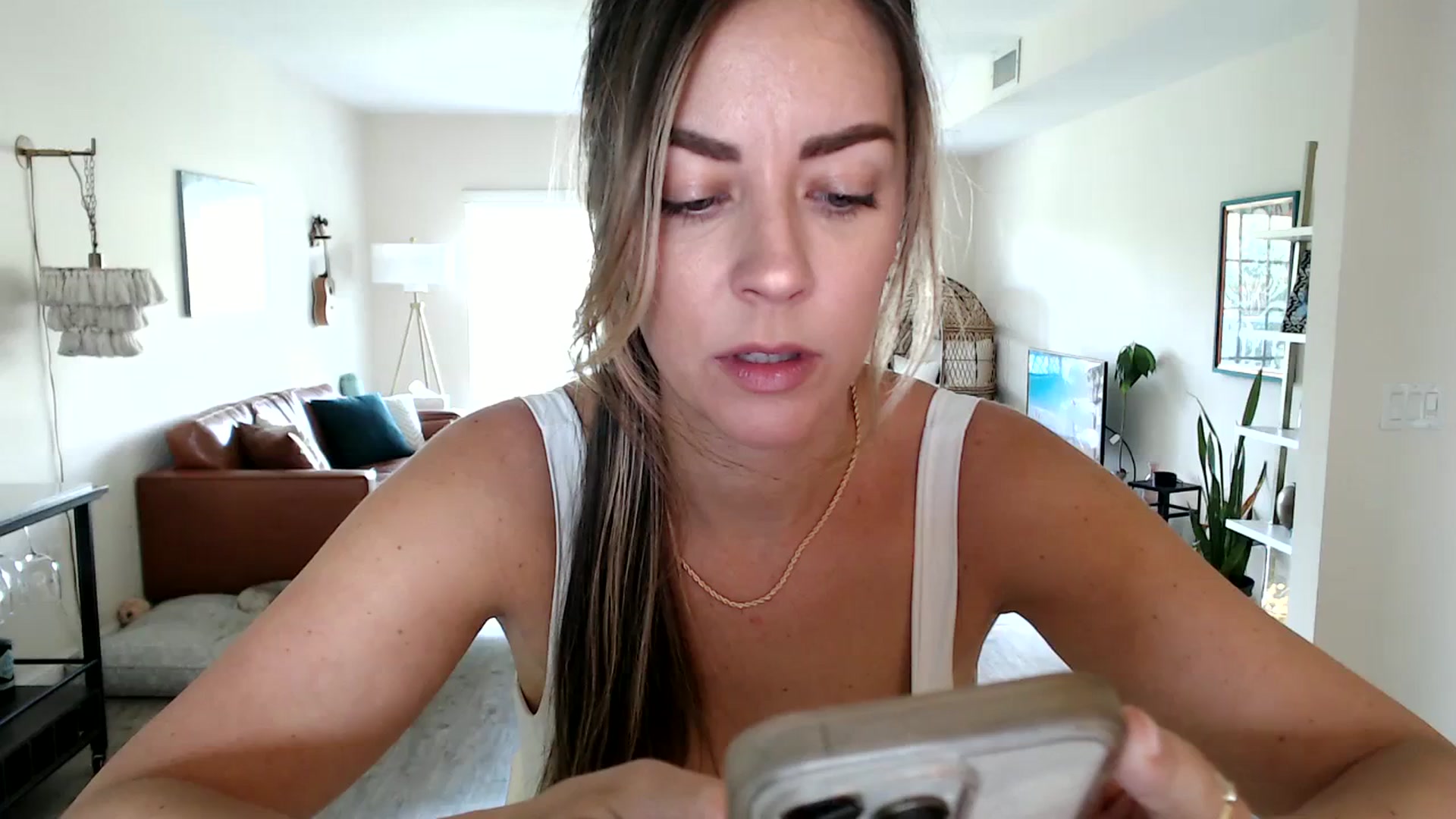 Gallery image thumbnail from DaniSendNudes's myfreecams stream on, 08/30/2023, 19:32 image 1 of 20