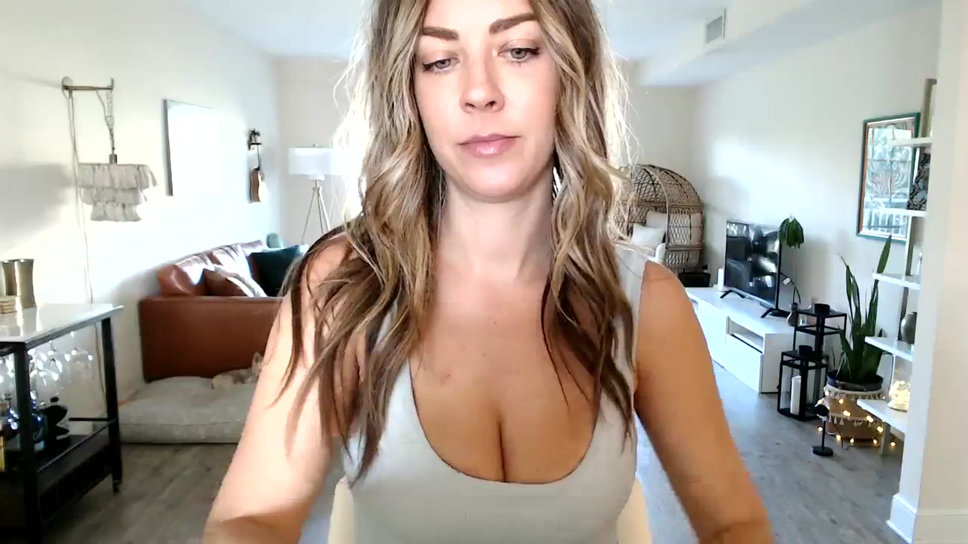 Gallery image thumbnail from DaniSendNudes's myfreecams stream on, 09/06/2023, 21:24 image 3 of 20