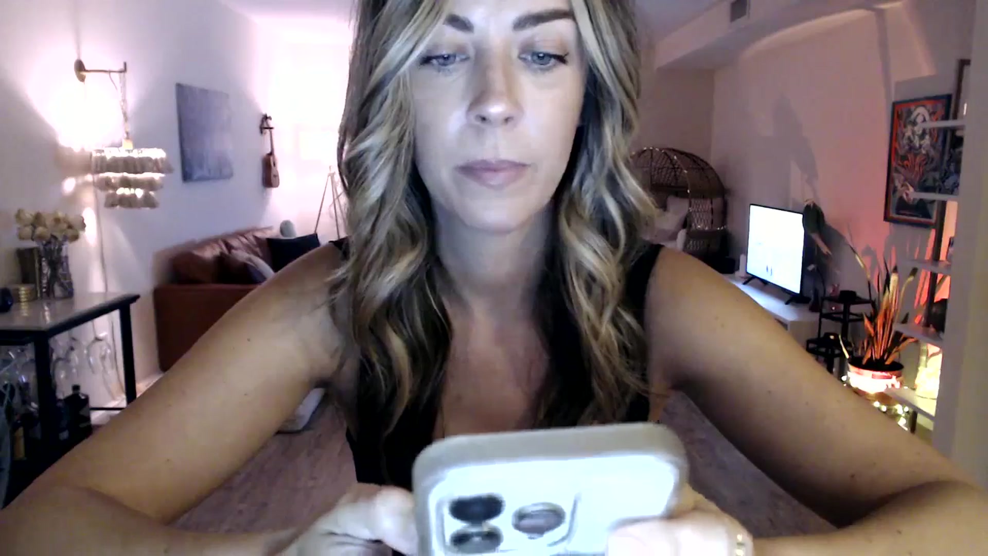 Gallery image thumbnail from DaniSendNudes's myfreecams stream on, 09/20/2023, 03:44 image 4 of 20