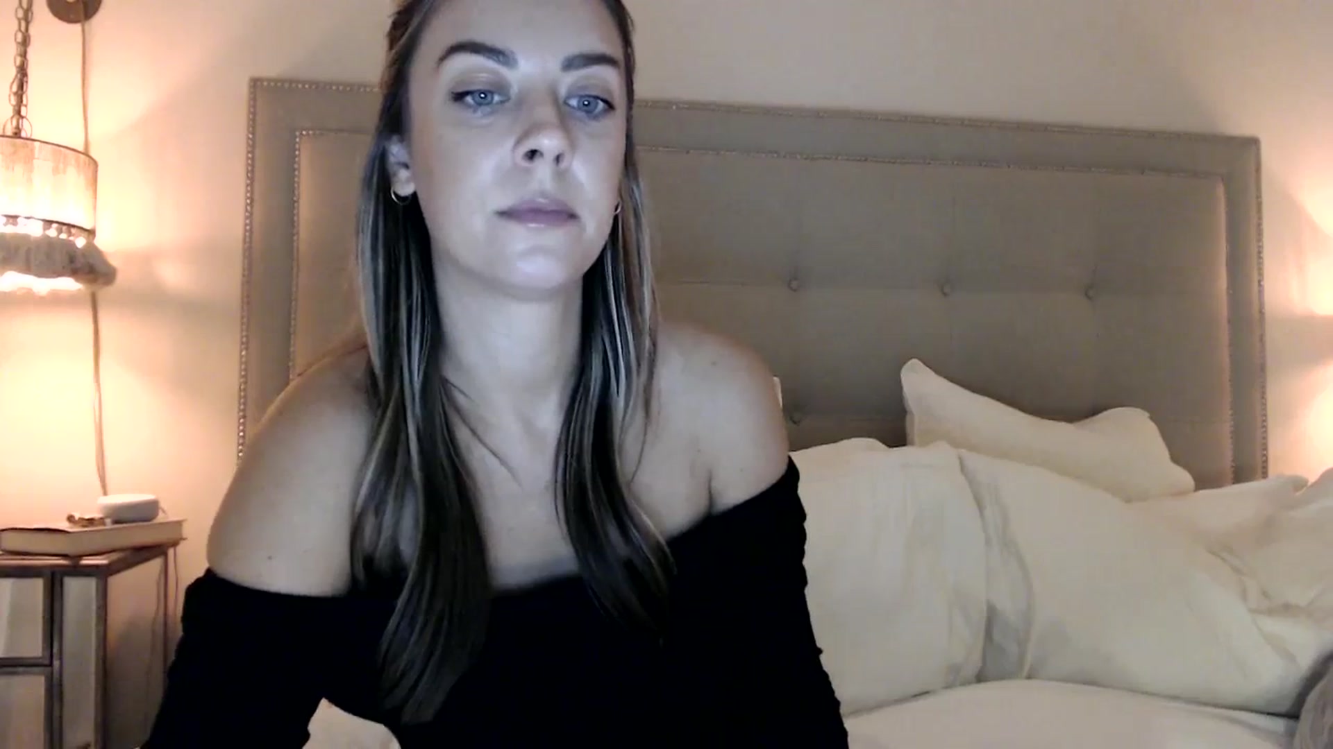 Gallery image thumbnail from DaniSendNudes's myfreecams stream on, 10/11/2023, 01:14 image 13 of 20
