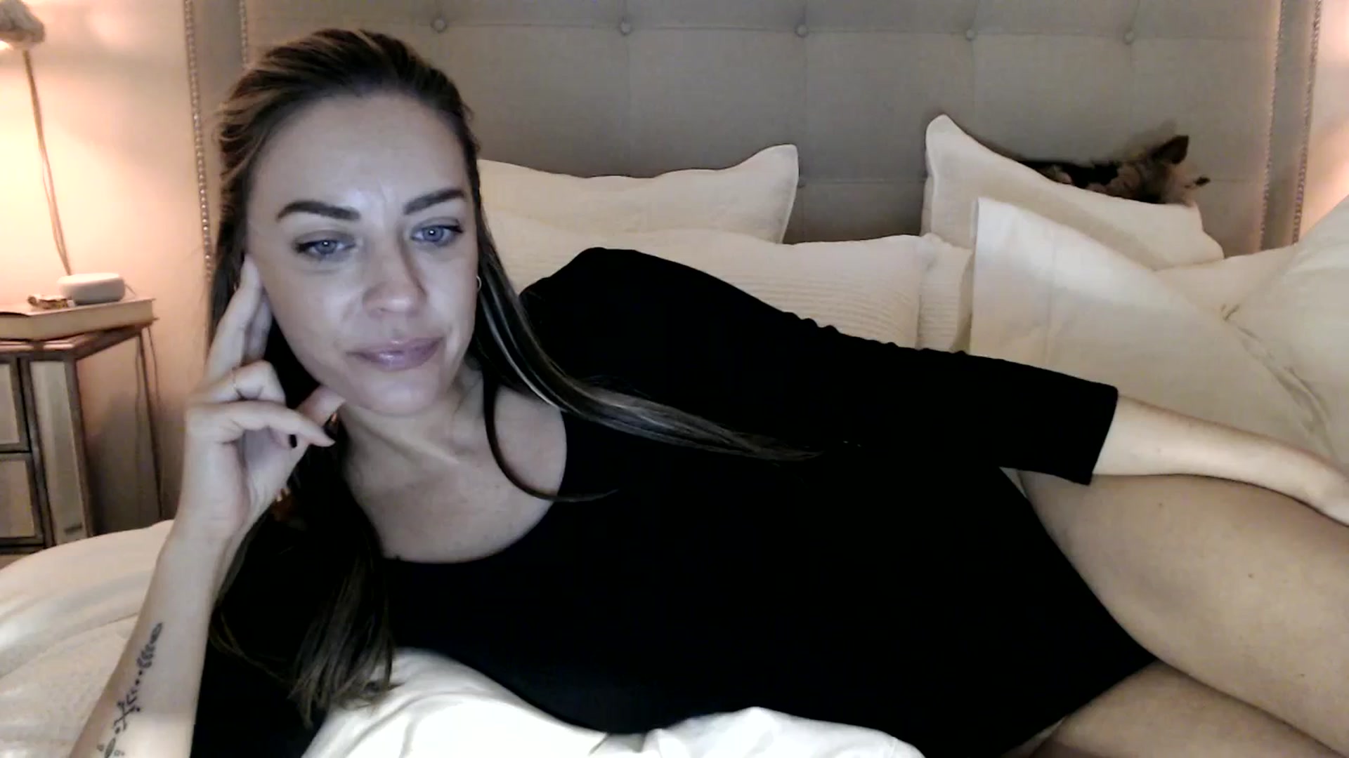 Gallery image thumbnail from DaniSendNudes's myfreecams stream on, 10/11/2023, 02:56 image 17 of 20