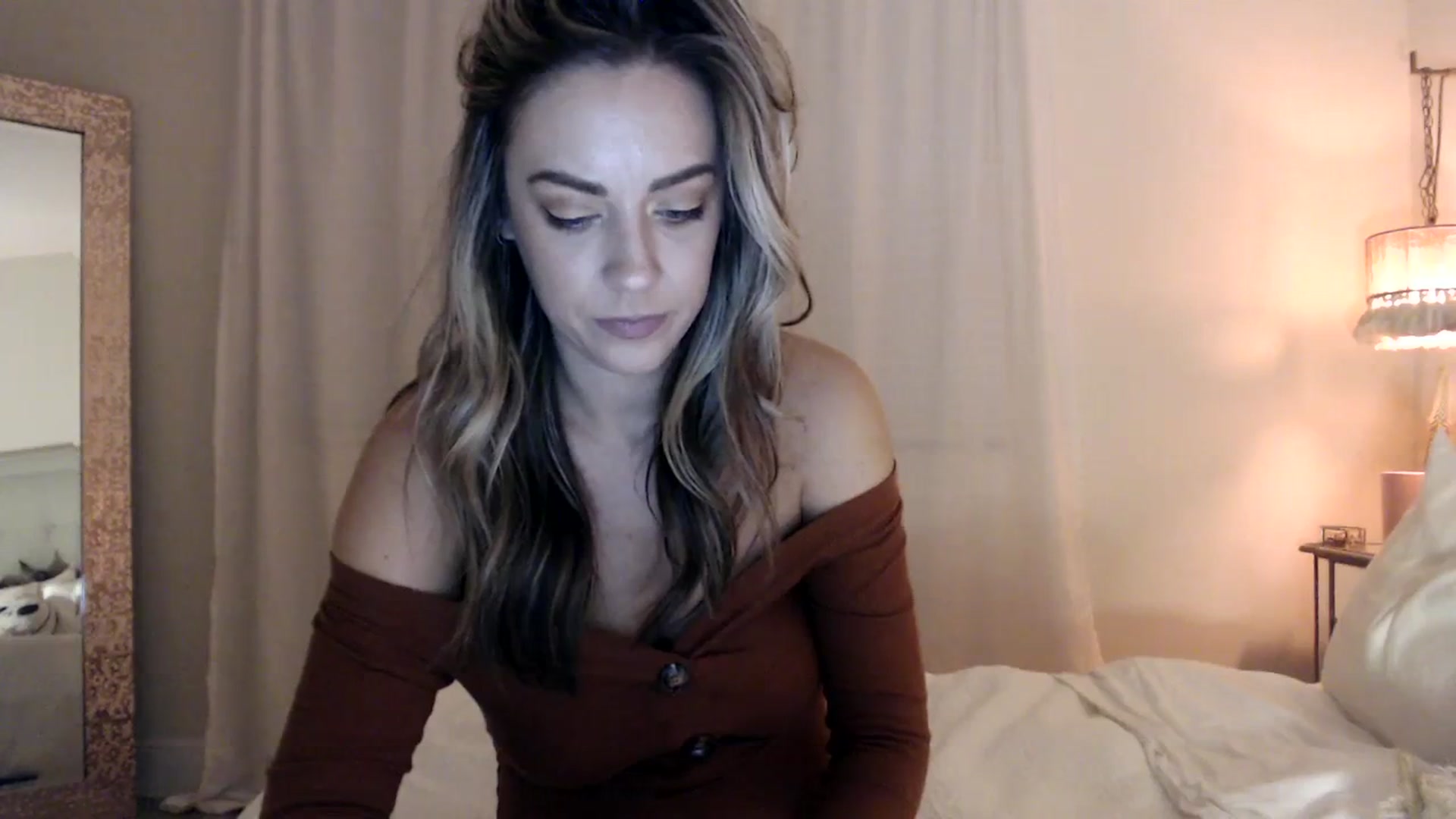 Gallery image thumbnail from DaniSendNudes's myfreecams stream on, 10/18/2023, 05:04 image 18 of 20