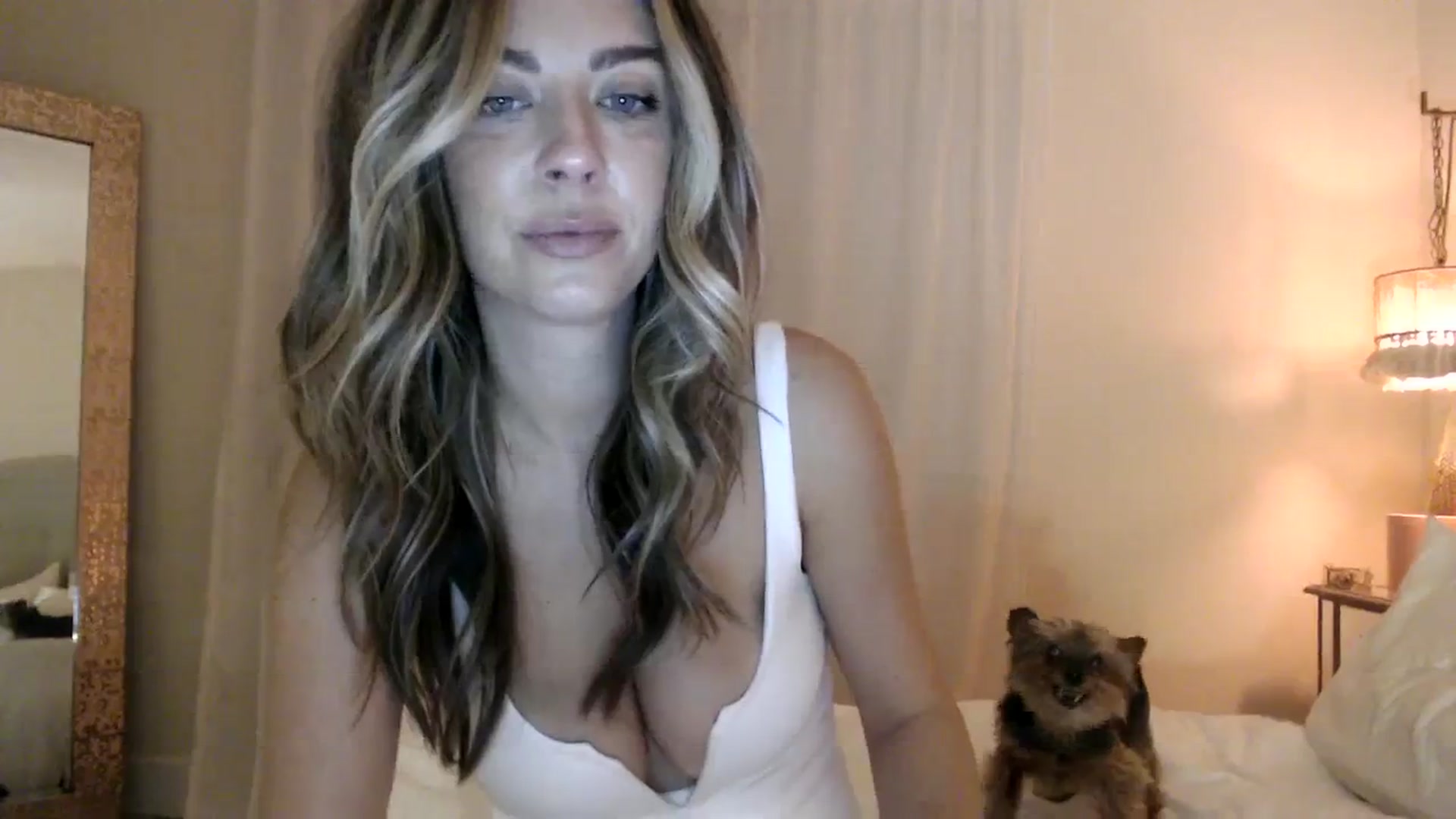 Gallery image thumbnail from DaniSendNudes's myfreecams stream on, 10/24/2023, 03:41 image 18 of 20
