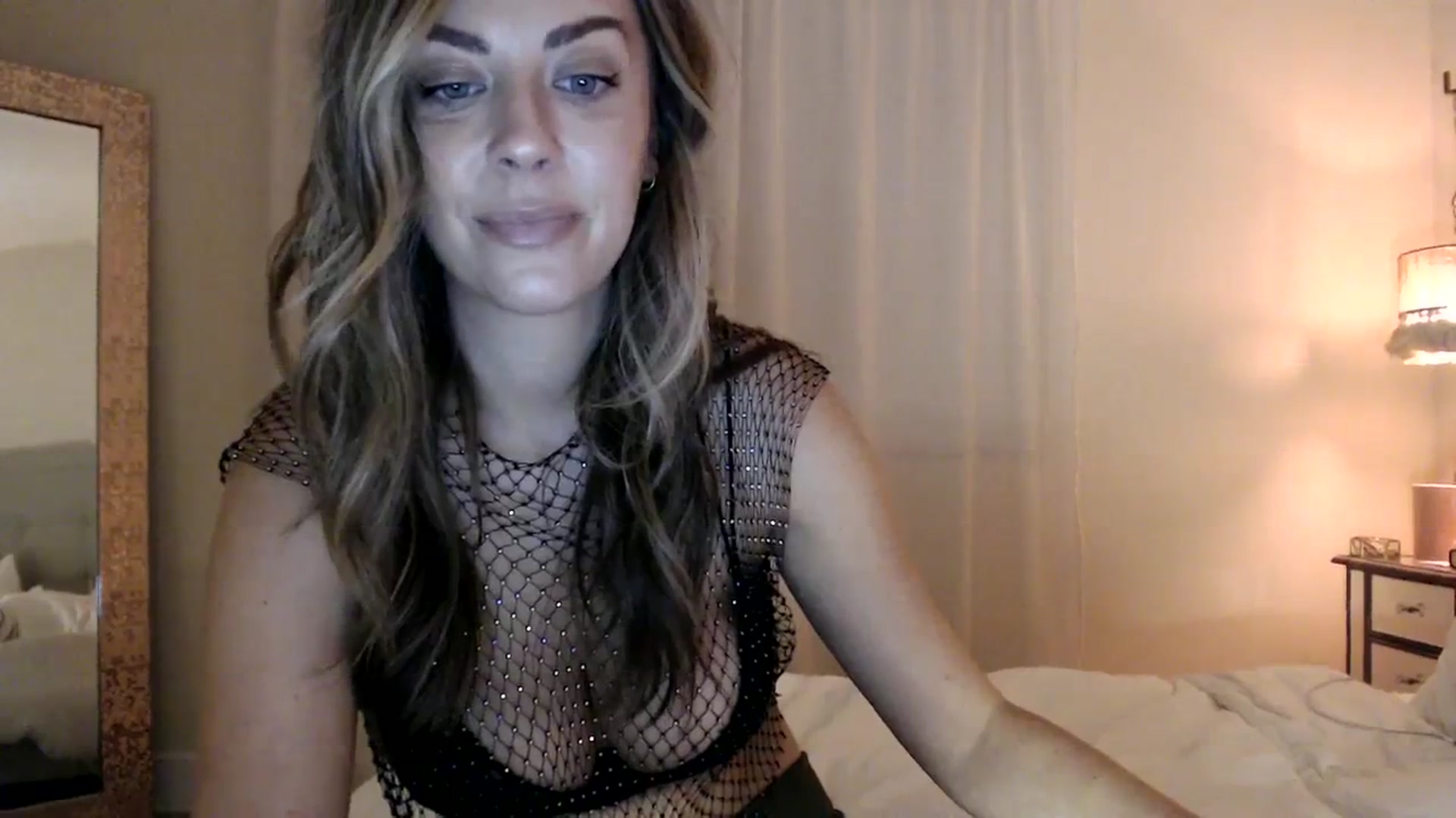 Gallery image thumbnail from DaniSendNudes's myfreecams stream on, 11/18/2023, 04:23 image 16 of 20