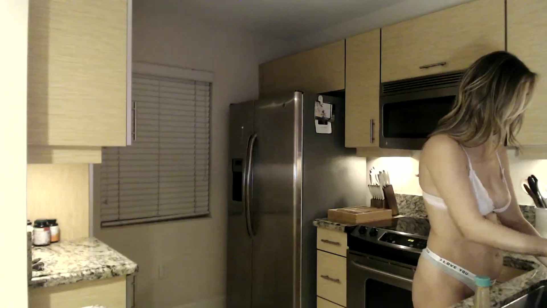 Gallery image thumbnail from DaniSendNudes's myfreecams stream on, 12/02/2023, 04:35 image 5 of 20