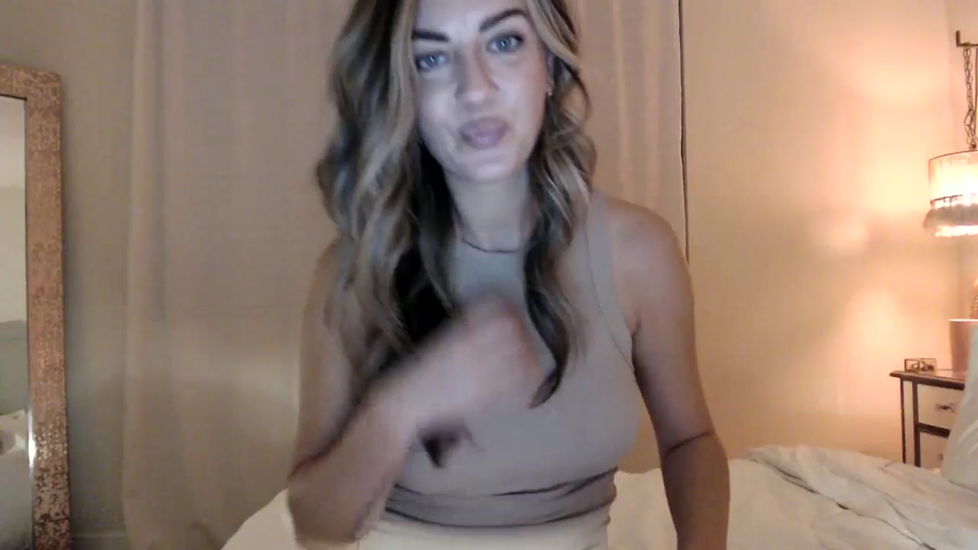 Gallery image thumbnail from DaniSendNudes's myfreecams stream on, 12/03/2023, 01:05 image 19 of 20