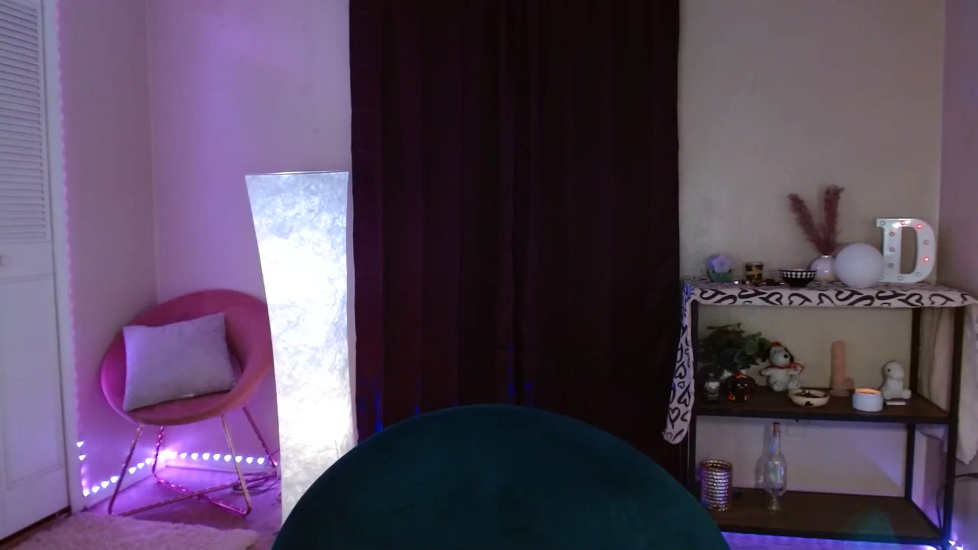 Gallery image thumbnail from DaniSlice's myfreecams stream on, 06/09/2024, 08:16 image 19 of 20
