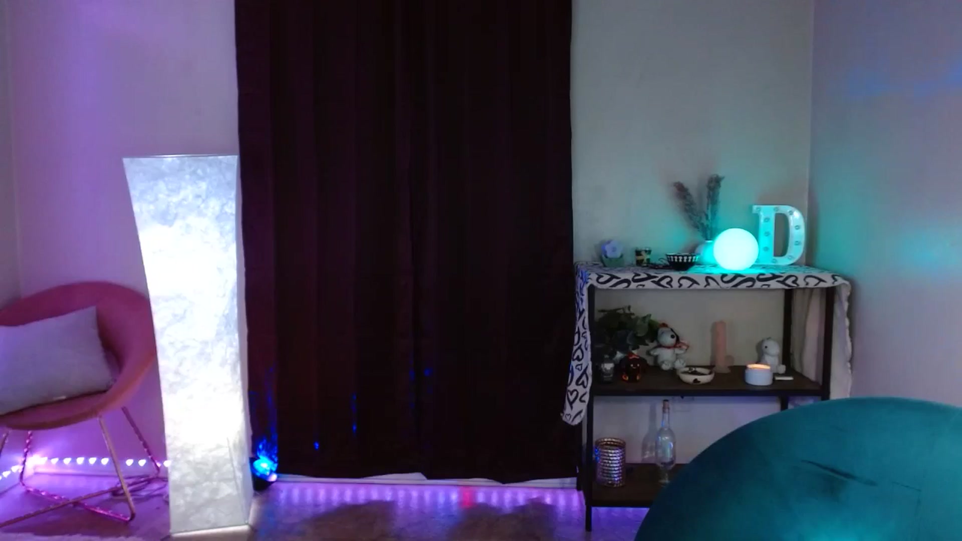 Gallery image thumbnail from DaniSlice's myfreecams stream on, 06/16/2024, 05:19 image 2 of 20