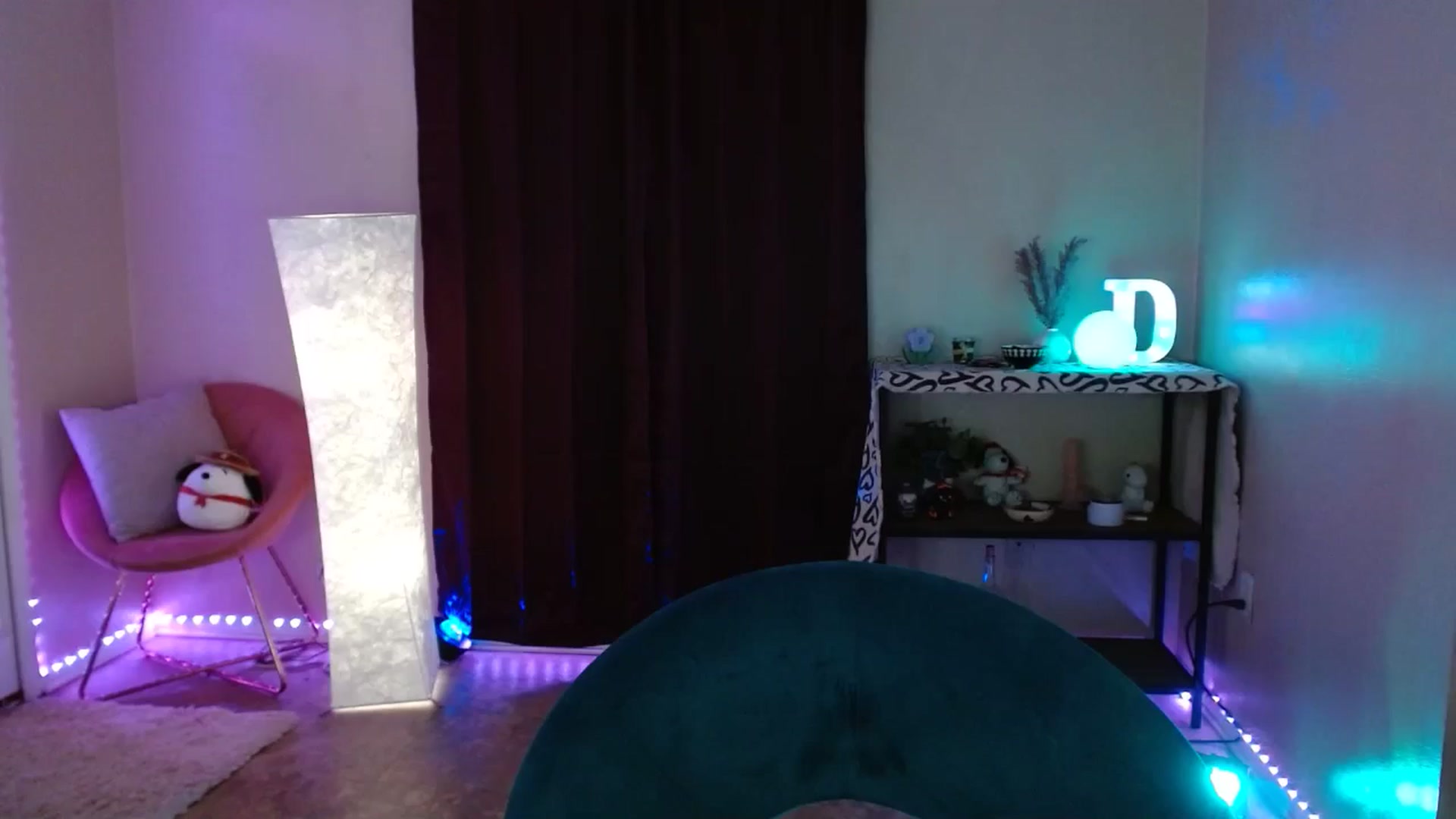 Gallery image thumbnail from DaniSlice's myfreecams stream on, 06/21/2024, 05:25 image 13 of 20
