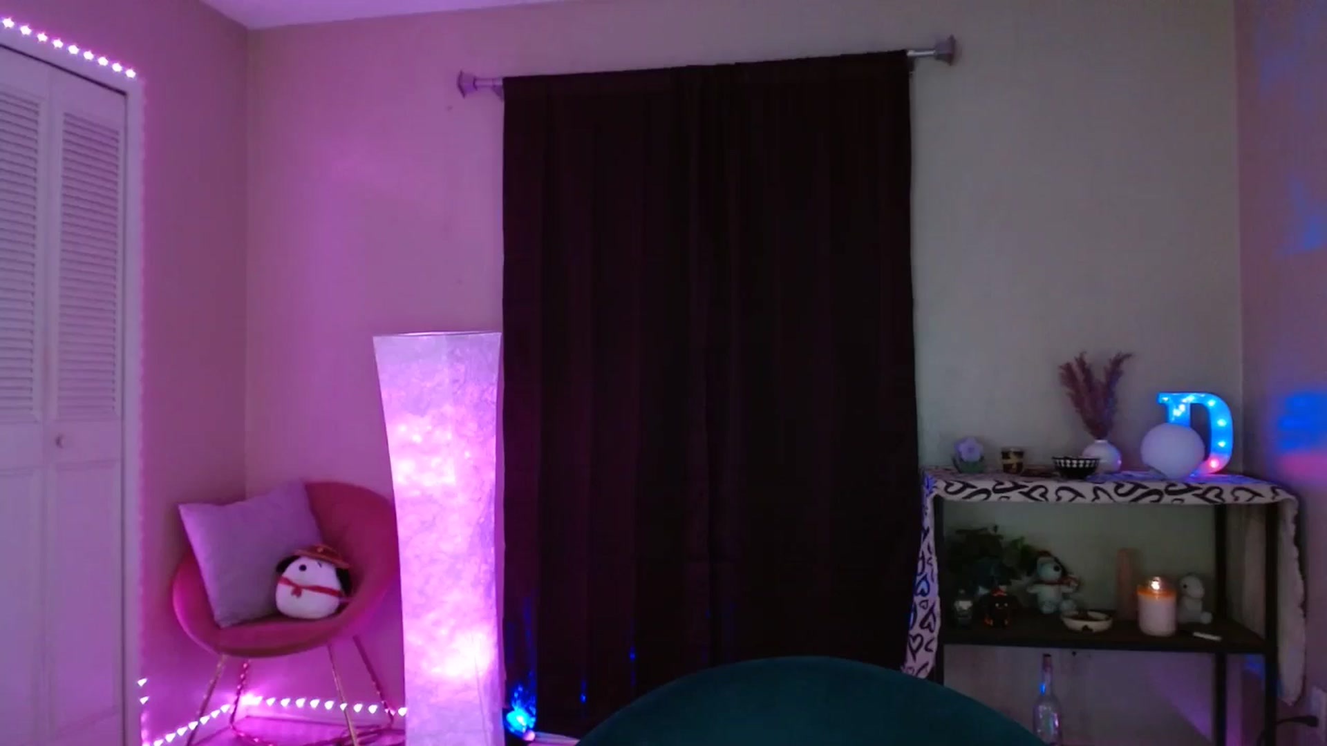 Gallery image thumbnail from DaniSlice's myfreecams stream on, 06/22/2024, 08:33 image 13 of 20