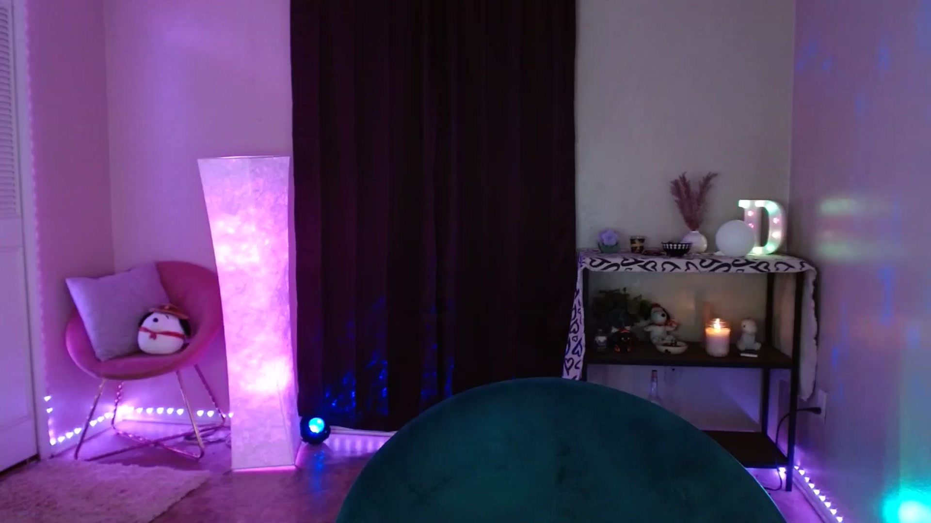 Gallery image thumbnail from DaniSlice's myfreecams stream on, 06/25/2024, 06:52 image 18 of 20